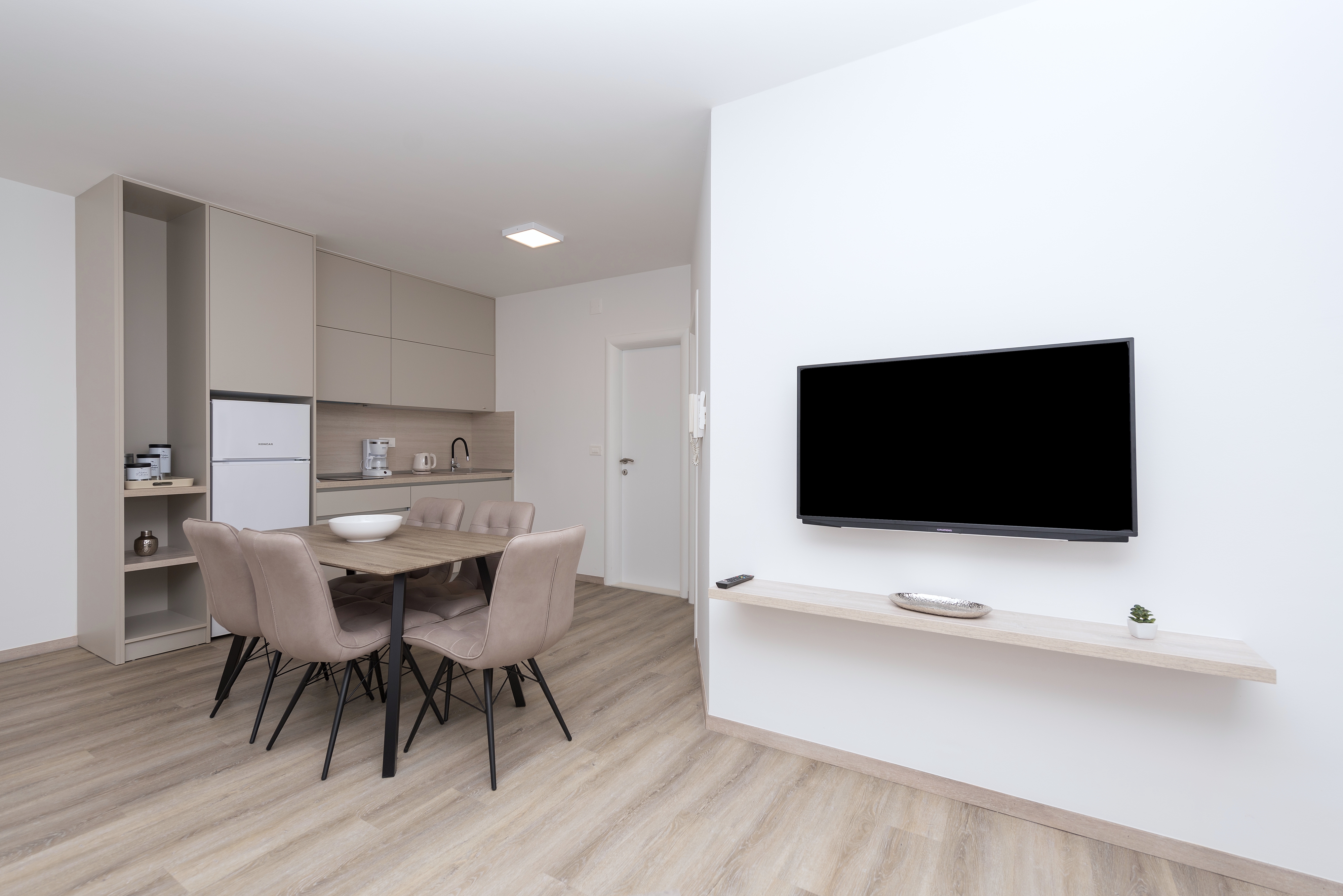 One bedroom apartment with terrace Makarska  A-d