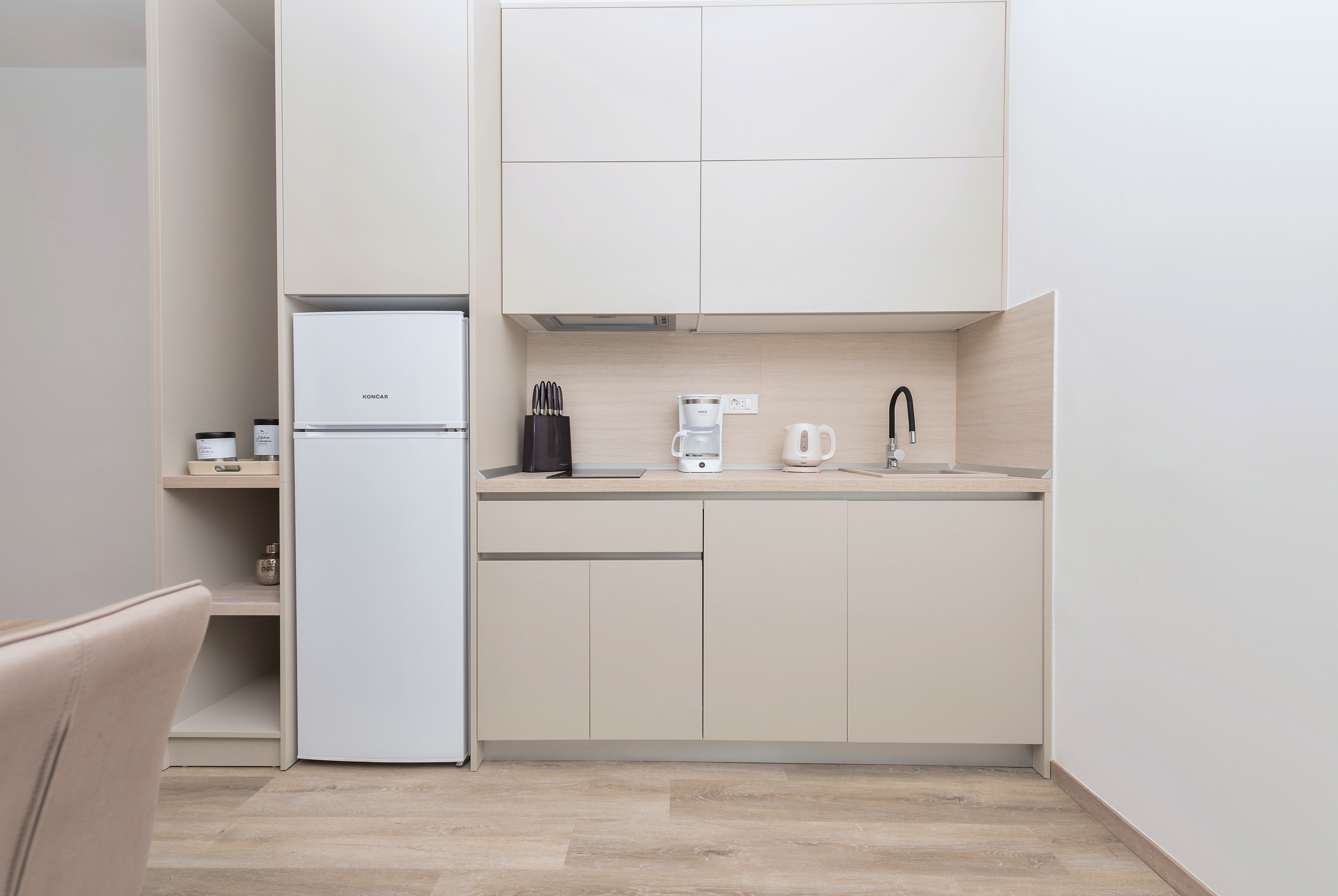 One bedroom apartment with terrace Makarska  A-d