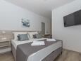 Makarska, Schlafzimmer 1 in folgender Unterkunftsart apartment, Haustiere erlaubt und WiFi.