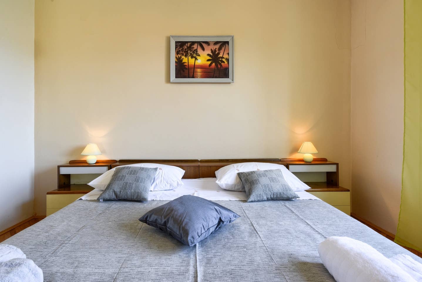 Two bedroom apartment with terrace and sea view Kali, Ugljan  A-a