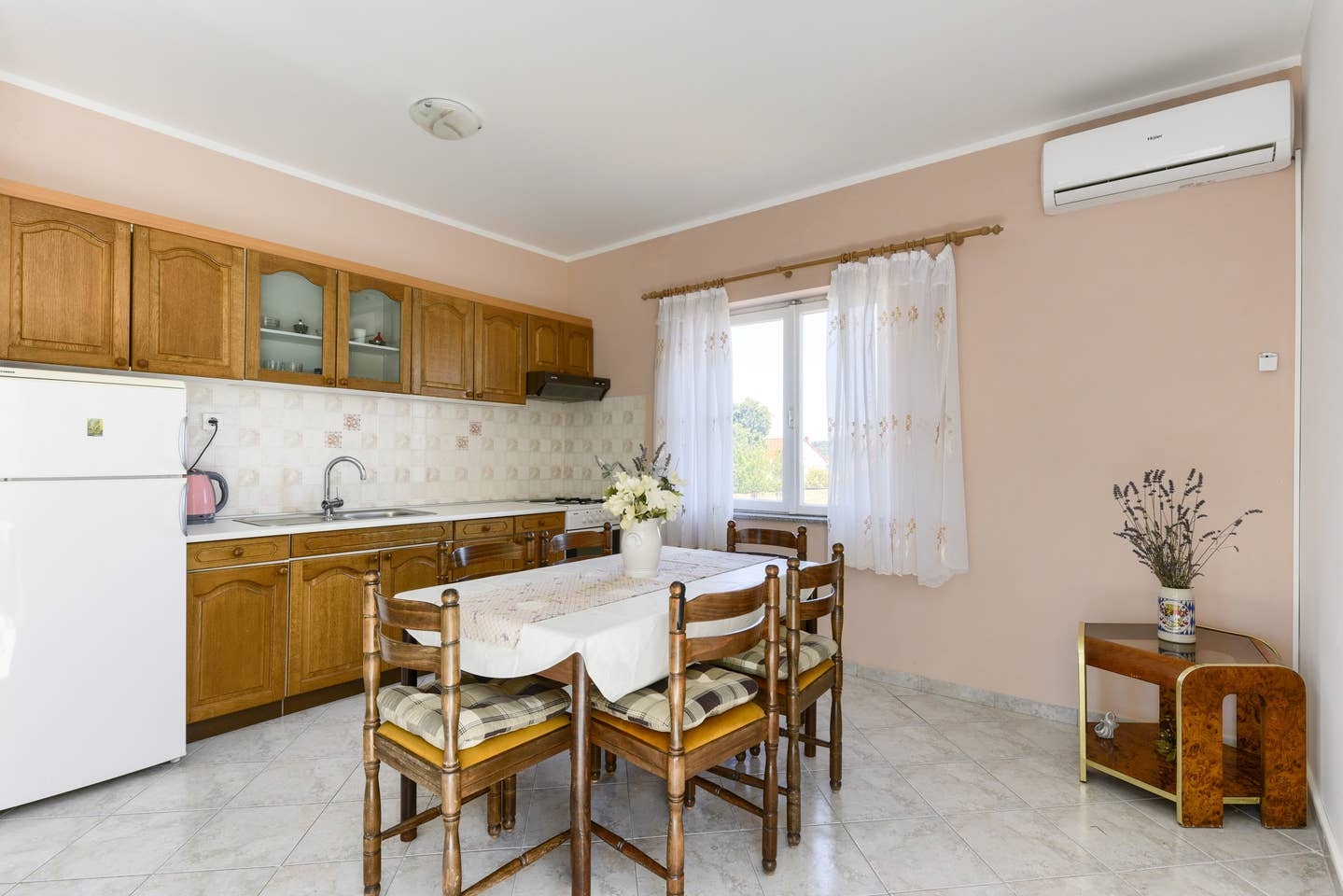 Two bedroom apartment with terrace and sea view Kali, Ugljan  A-a