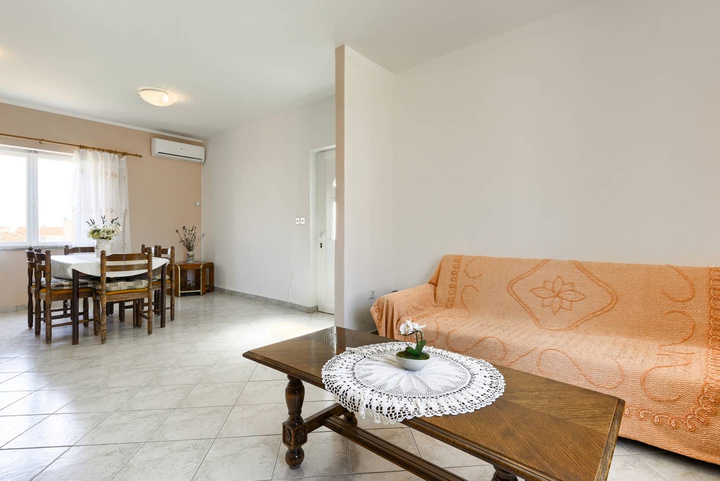 Two bedroom apartment with terrace and sea view Kali, Ugljan  A-a