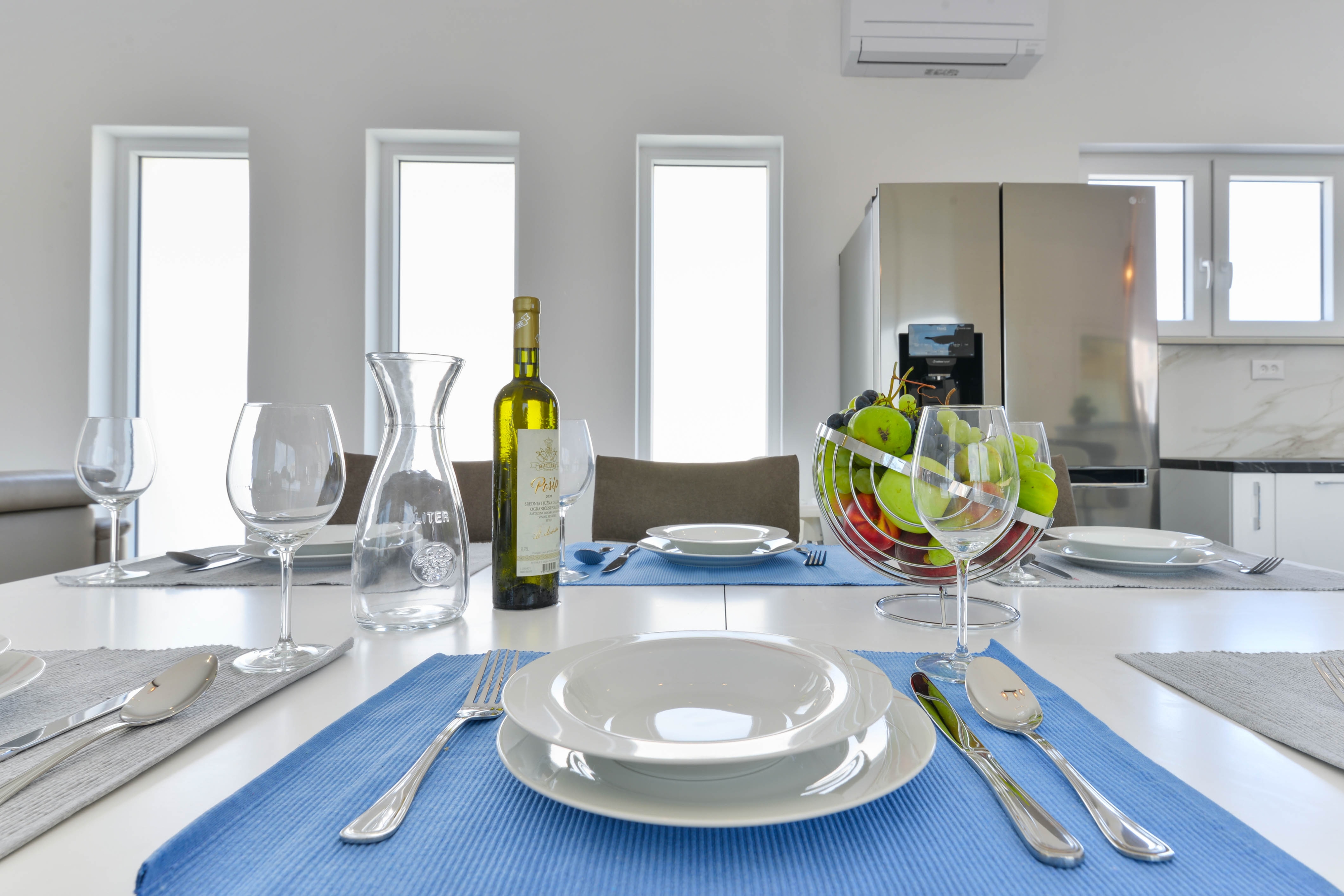 Four bedroom house with terrace Vrsi - Mulo, Zadar  K