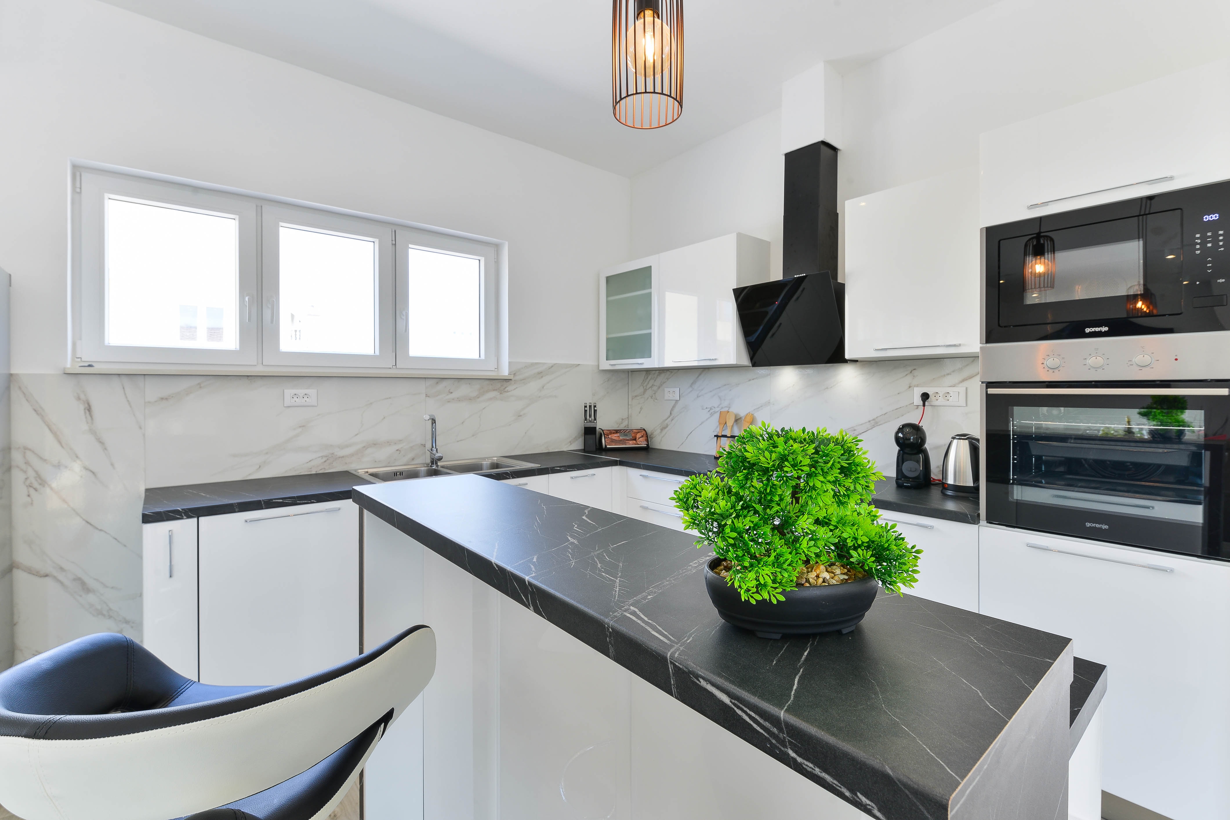 Four bedroom house with terrace Vrsi - Mulo, Zadar  K