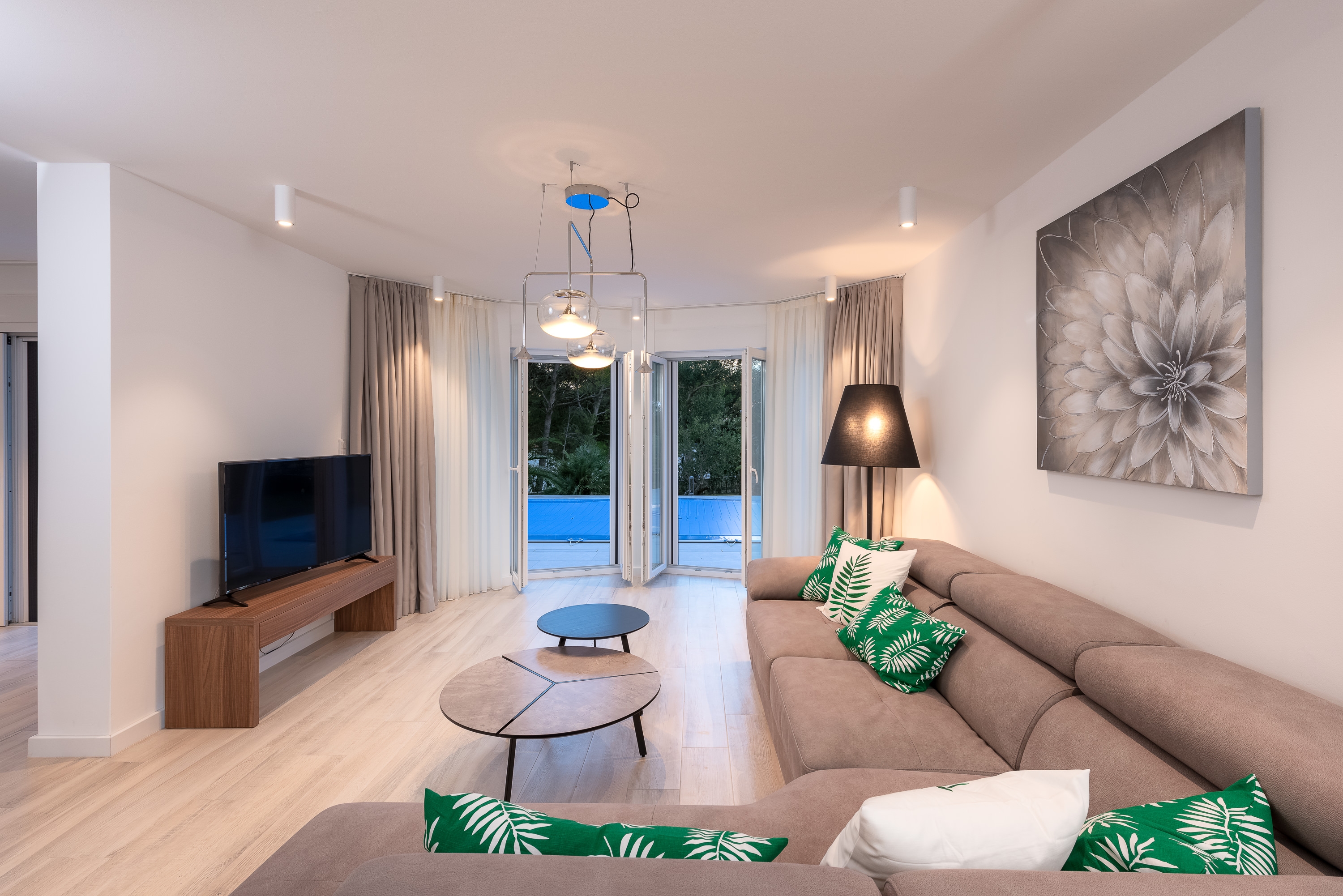 Three bedroom apartment with air-conditioning Promajna, Makarska (A-19144-a) Three bedroom apartment with air-conditioning Promajna, Makarska (A-19144-a)