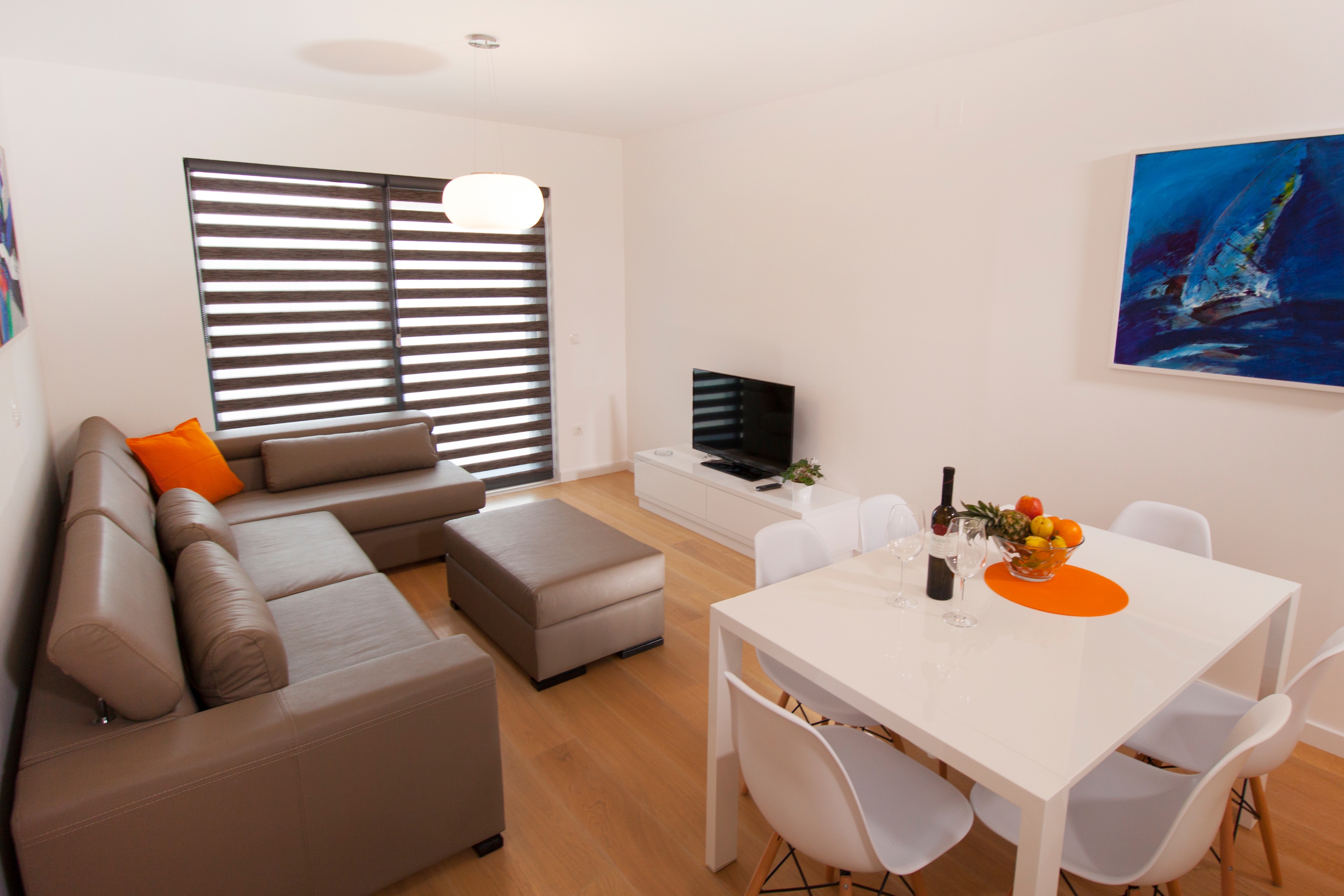 Two bedroom apartment with balcony Makarska (A-19145-e)