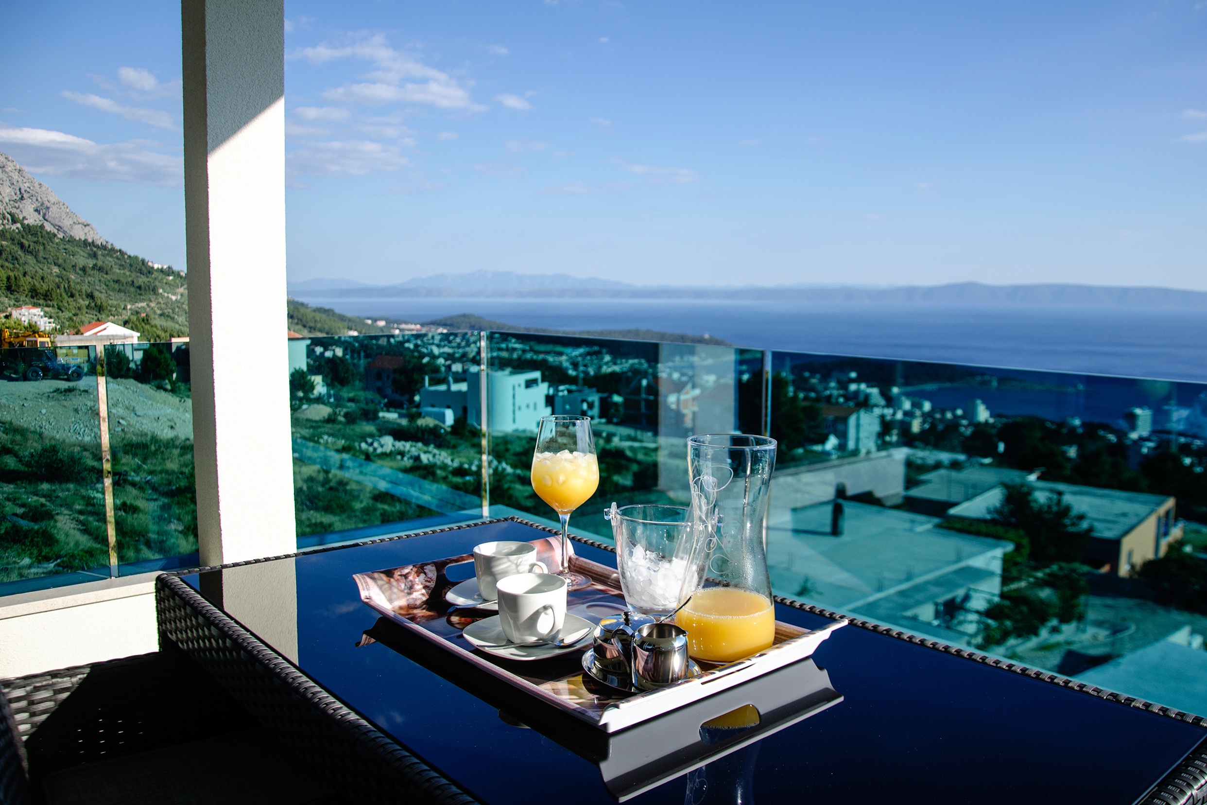 Two bedroom apartment with terrace and sea view Makarska (A-19147-d)