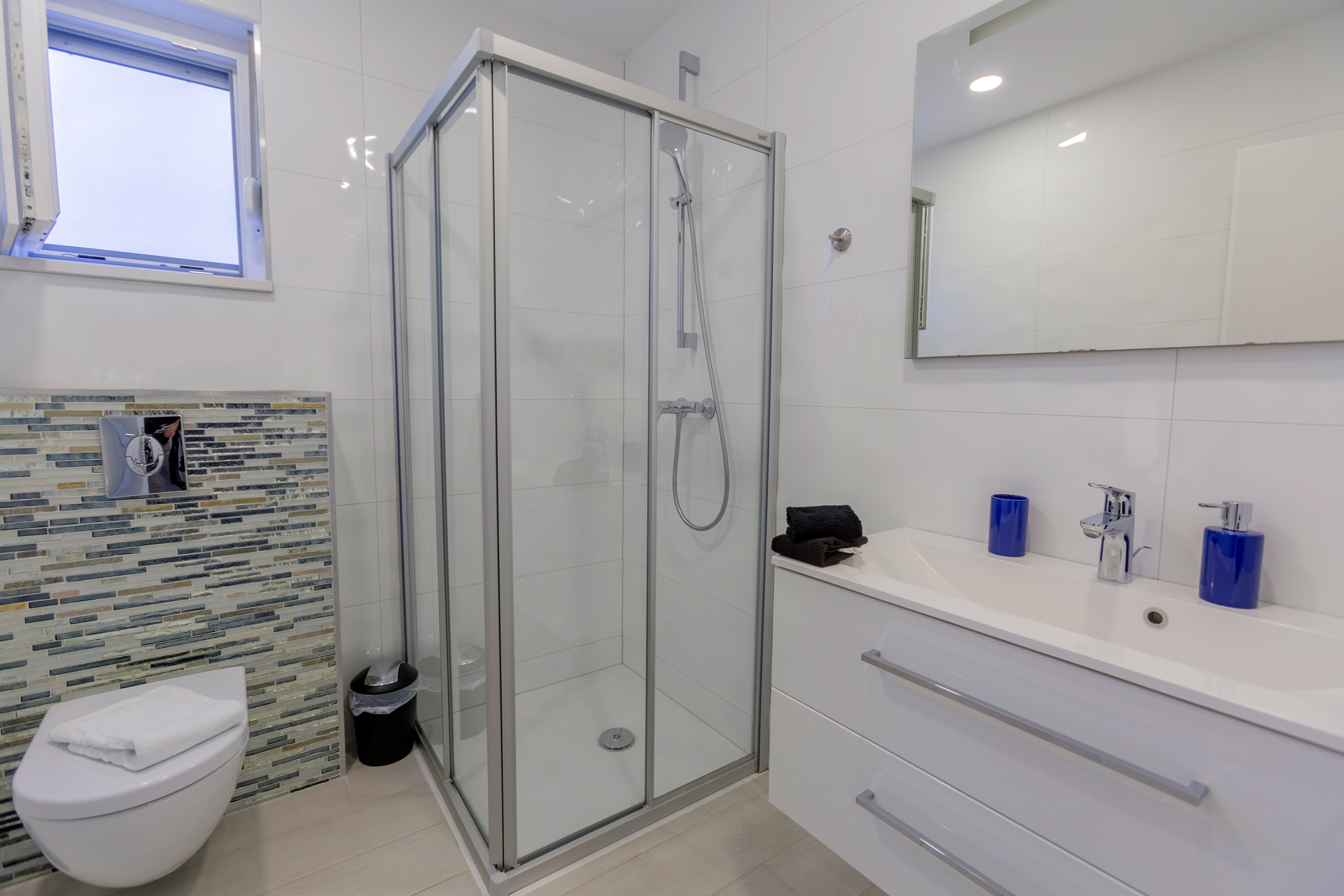 One bedroom apartment with terrace and sea view Makarska  A-f