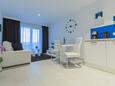 Dining room Makarska, Dining room in the apartment, air condition available and WiFi.