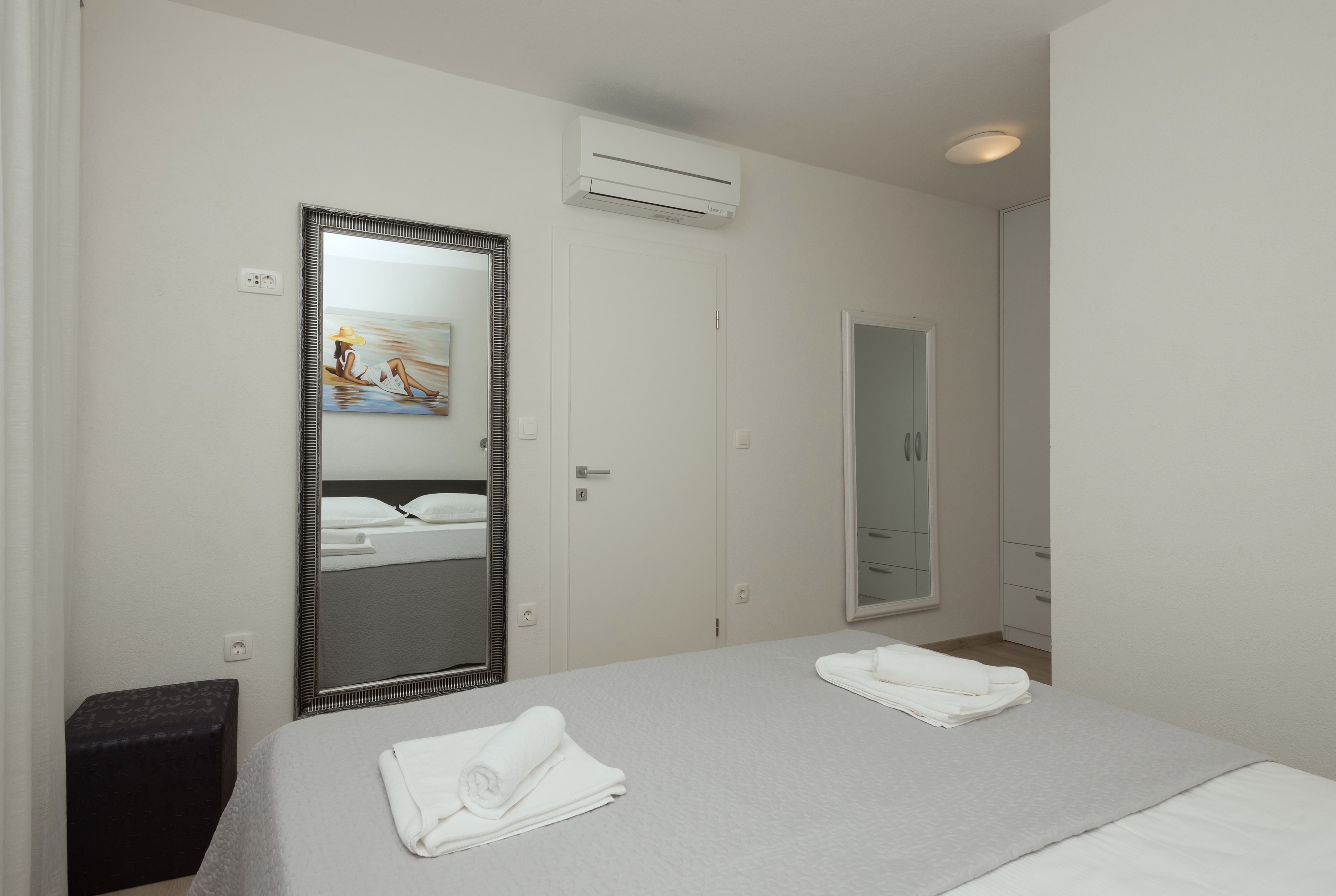 Three bedroom apartment near beach Živogošće - Mala Duba, Makarska  A-b