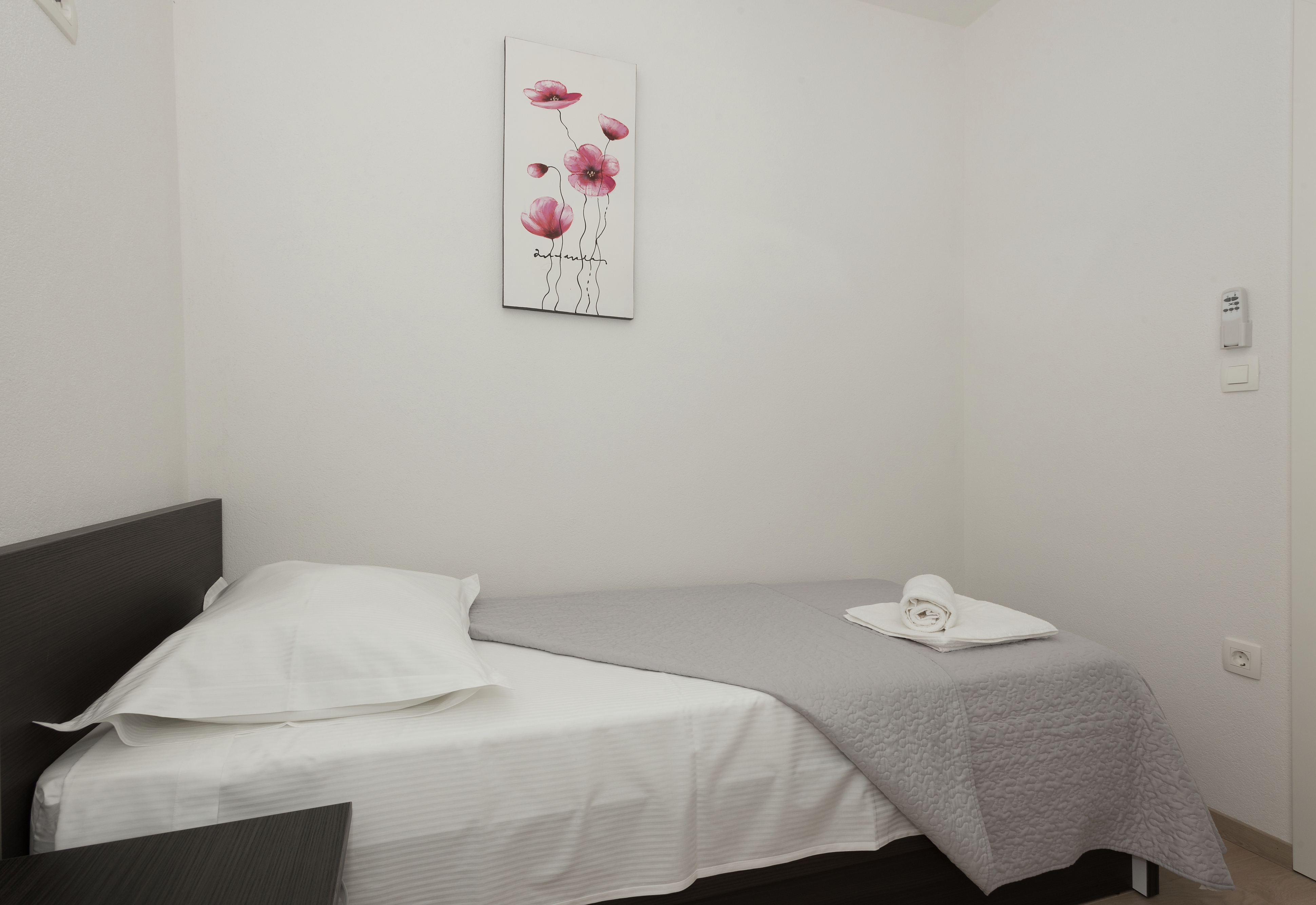 Three bedroom apartment near beach Živogošće - Mala Duba, Makarska  A-b