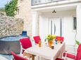 Mokošica, Terrace in the house, (pet friendly) and WiFi.
