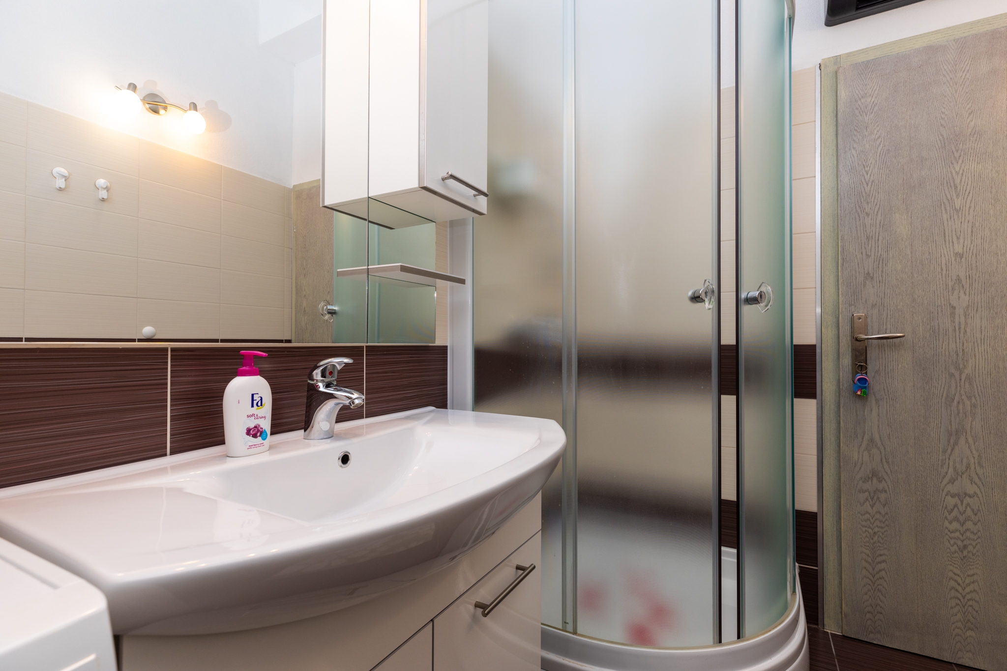 Four bedroom apartment near beach Medići, Omiš  A-a