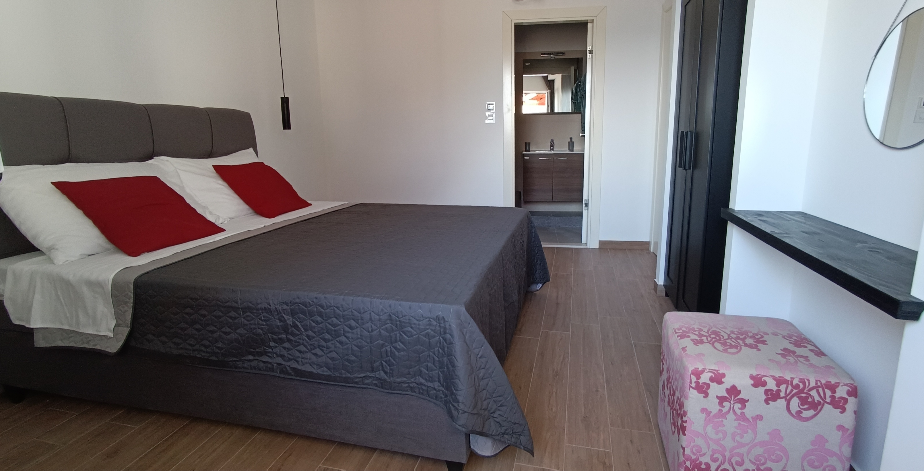Four bedroom apartment near beach Medići, Omiš  A-a