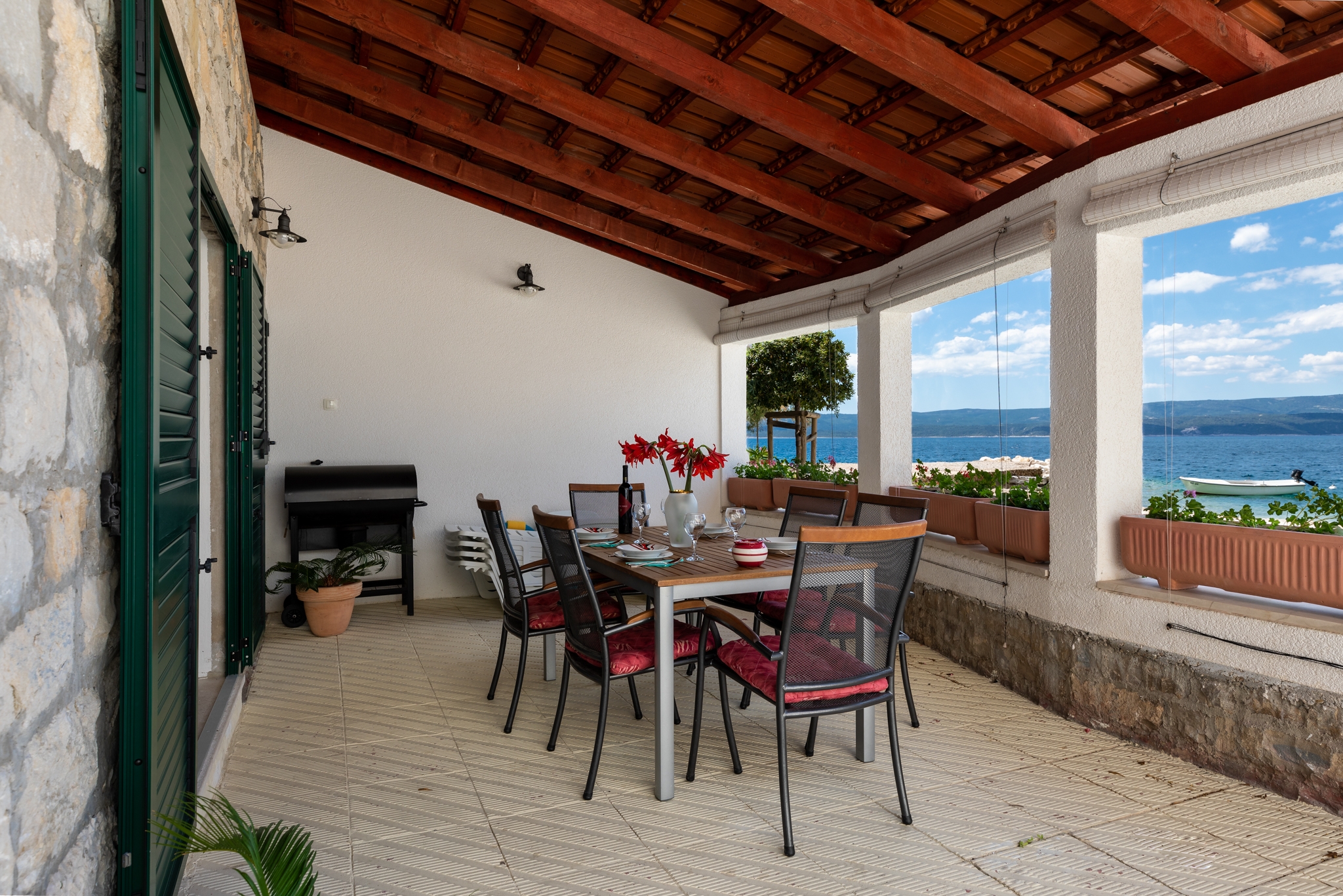 Four bedroom apartment near beach Medići, Omiš  A-a