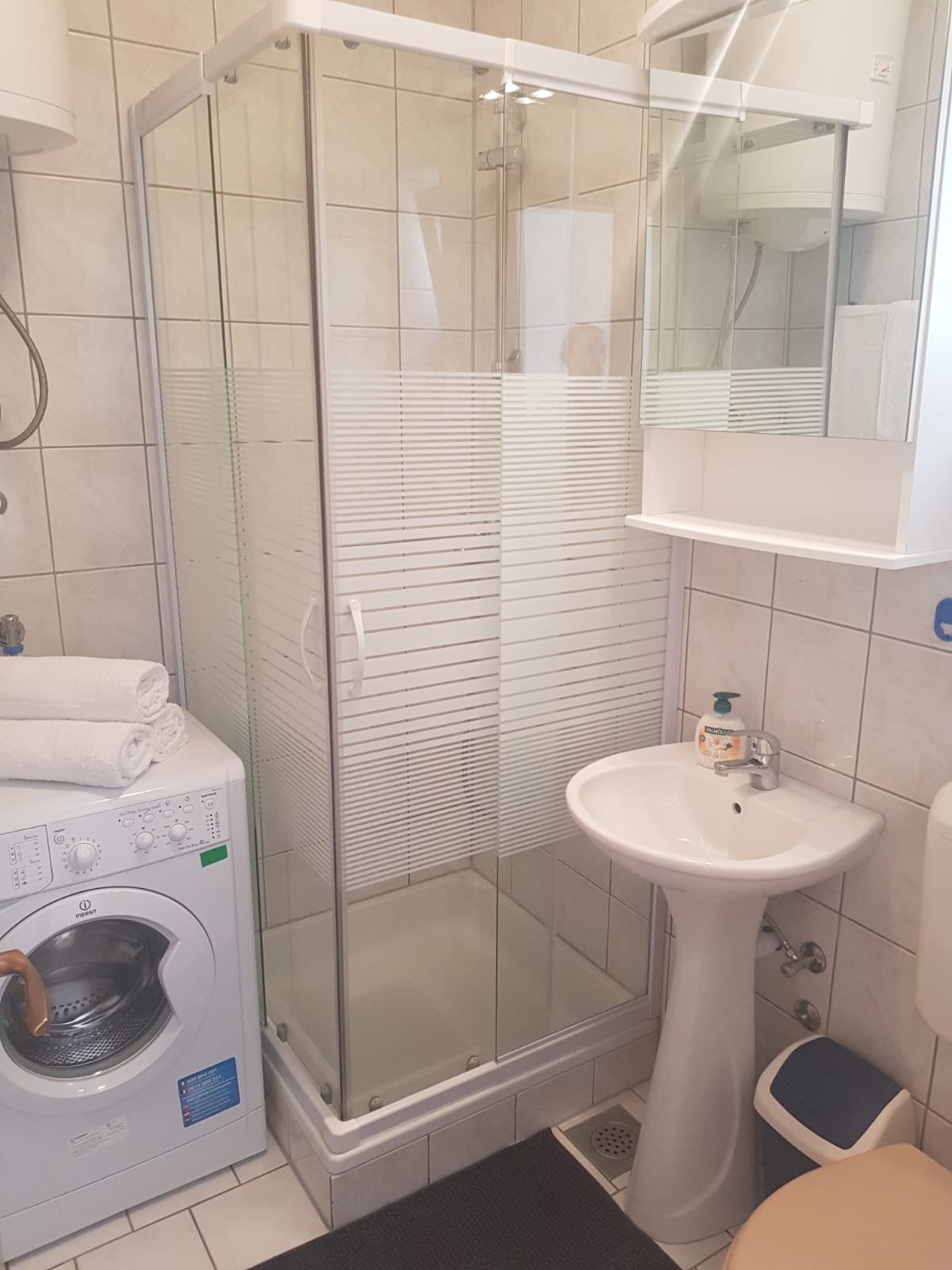 Two bedroom apartment with balcony and sea view Supetar, Brač  A-a