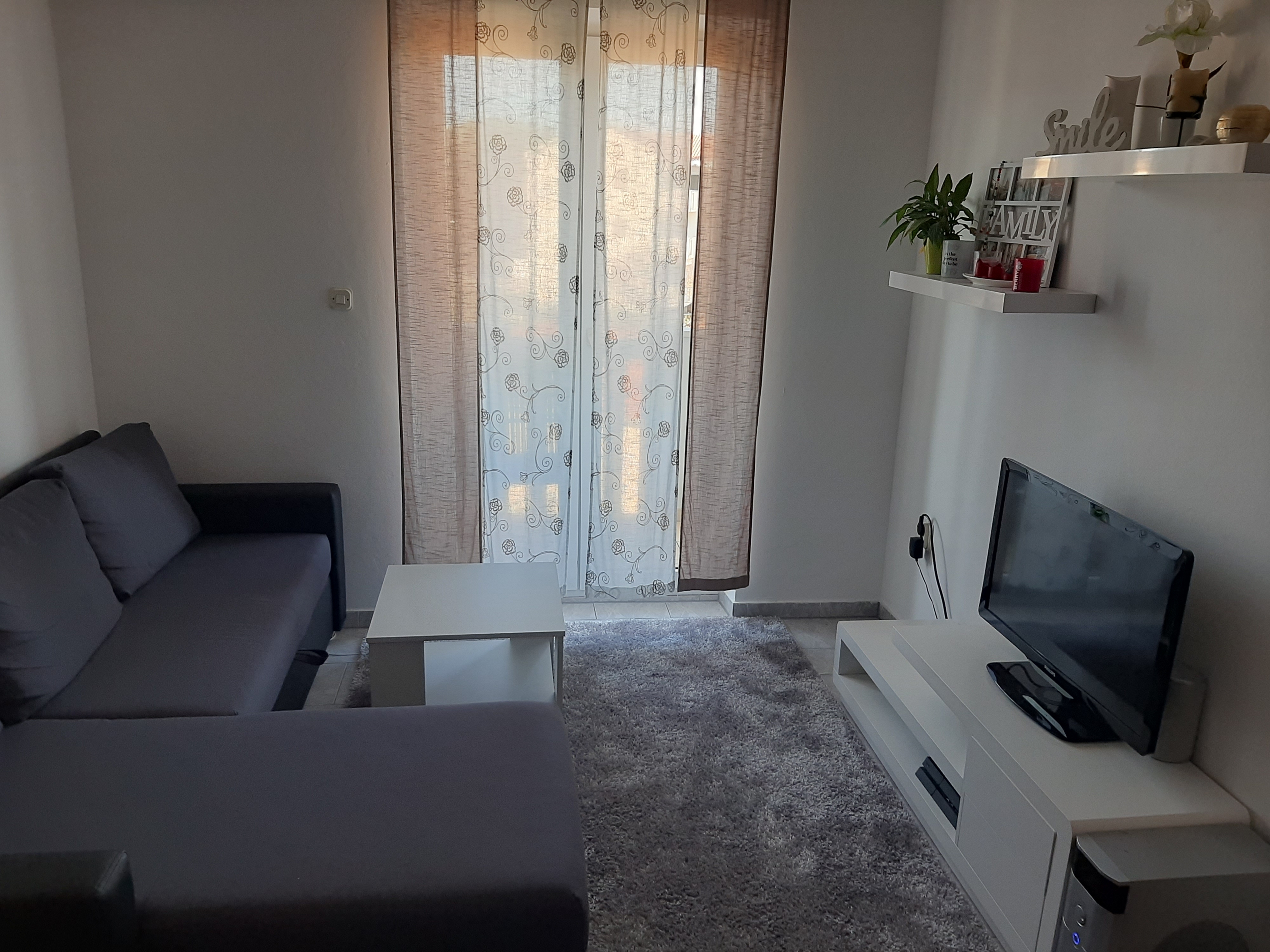 Two bedroom apartment with balcony and sea view Supetar, Brač  A-a
