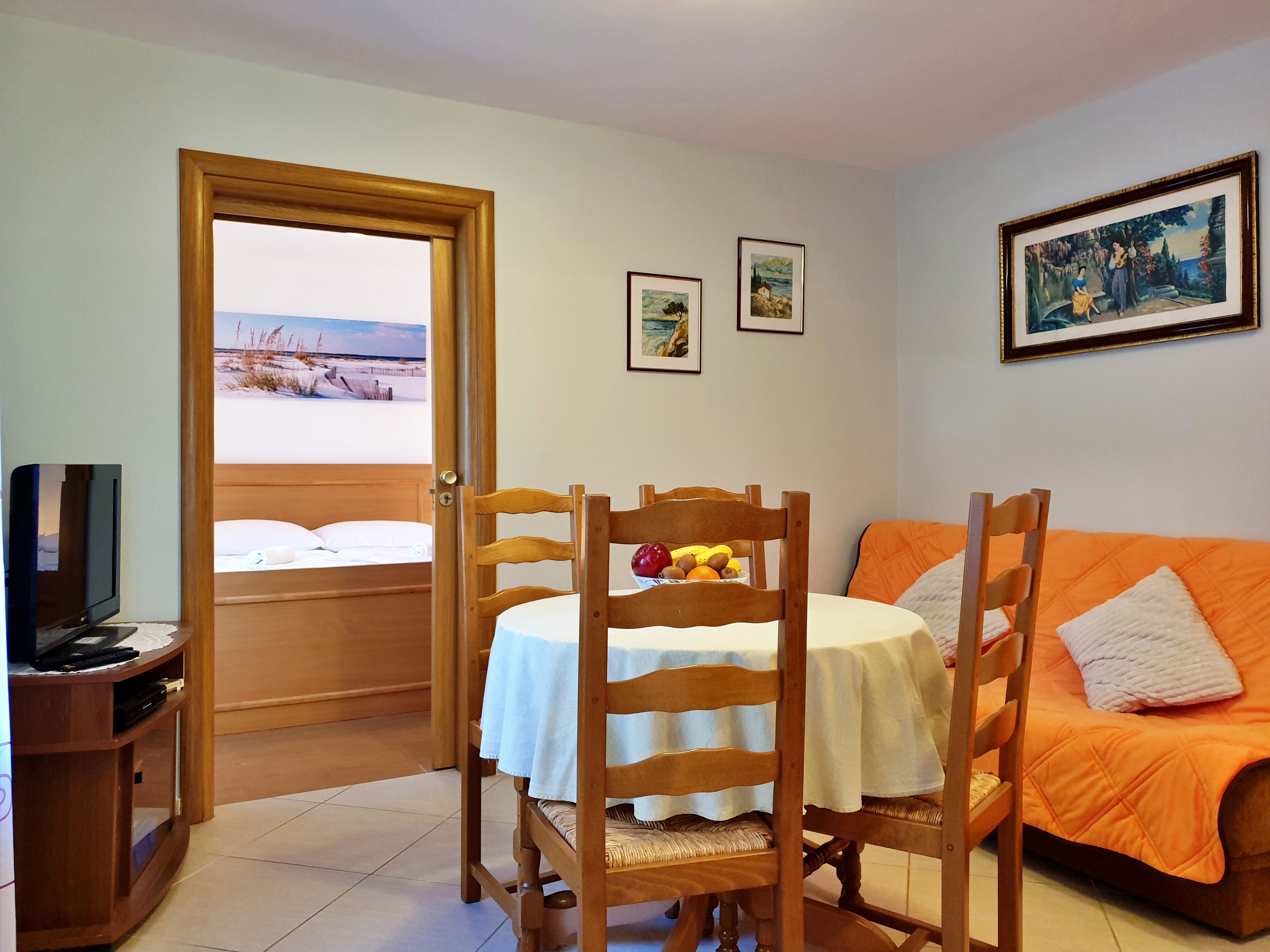 Two bedroom apartment with terrace Čižići, Krk (A-19177-b) Two bedroom apartment with terrace Čižići, Krk (A-19177-b)