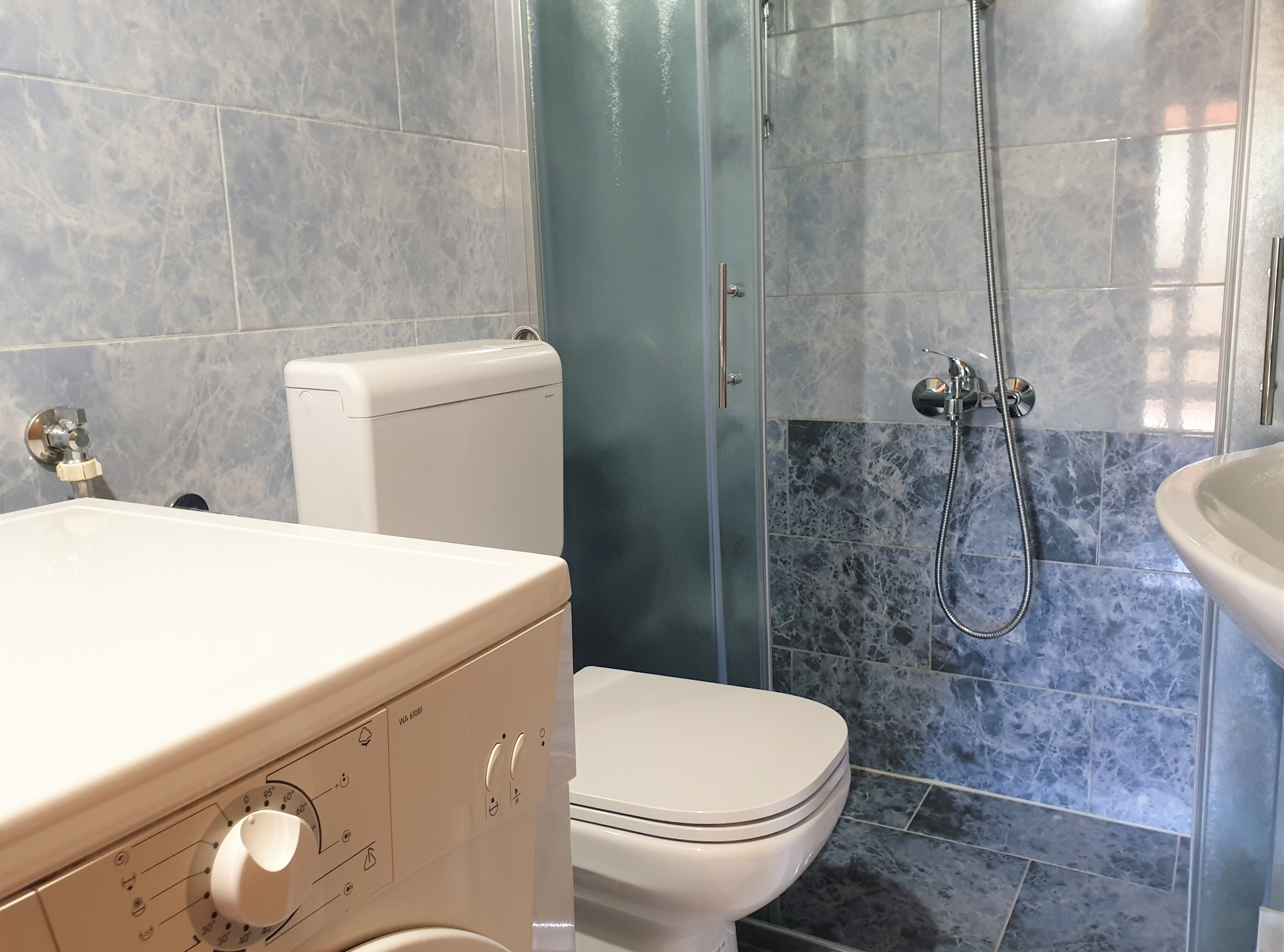 Two bedroom apartment with terrace and sea view Čižići, Krk  A-c