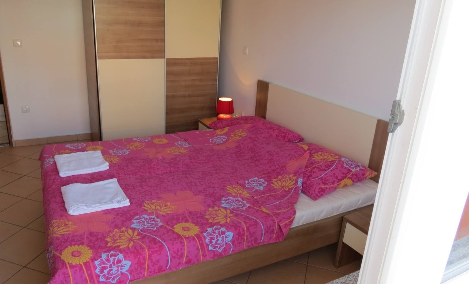 One bedroom apartment with balcony and sea view Novalja, Pag  A-b