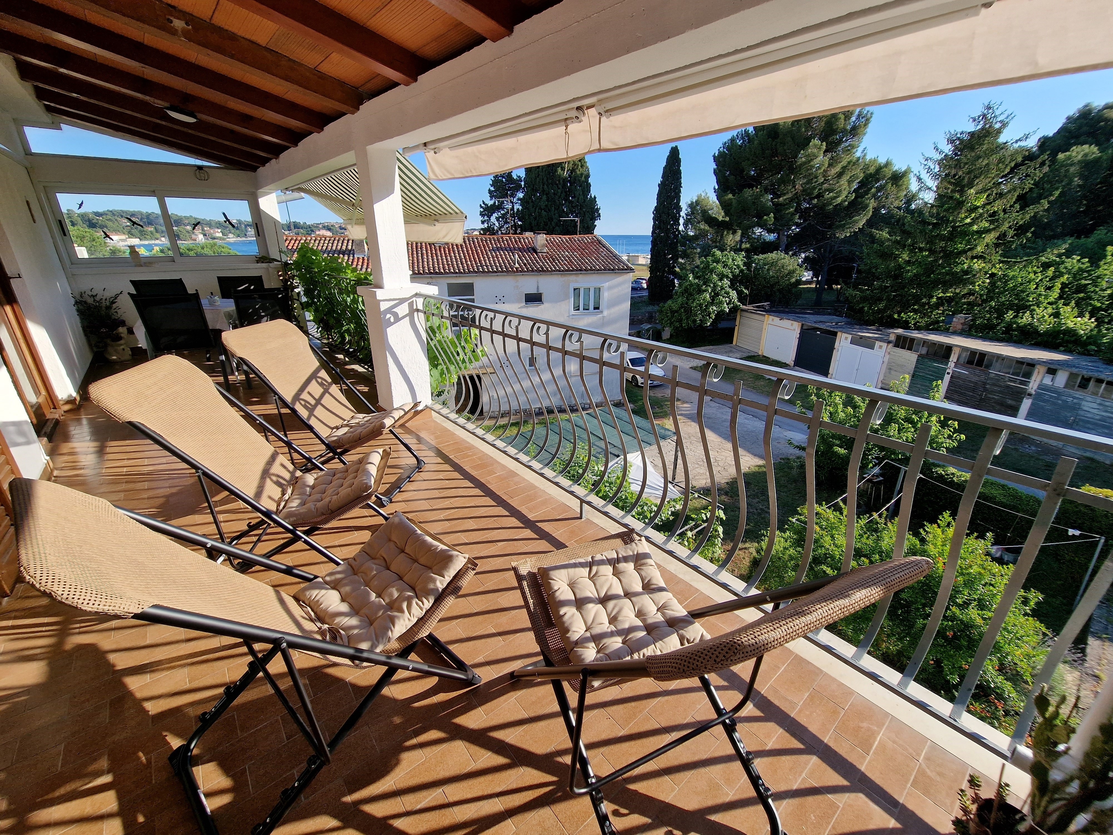 Two bedroom apartment with terrace and sea view Rovinj  A-b