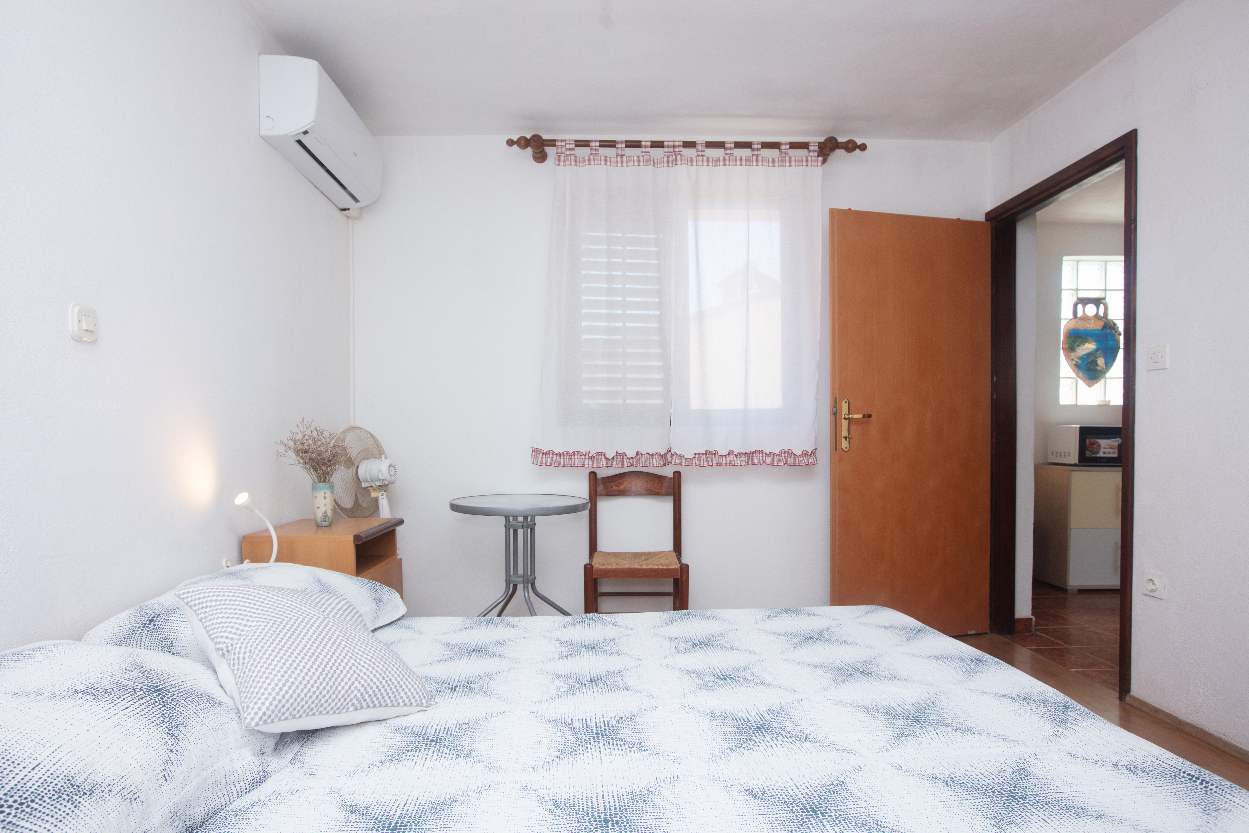 One bedroom apartment with terrace and sea view Drage, Biograd  A-a