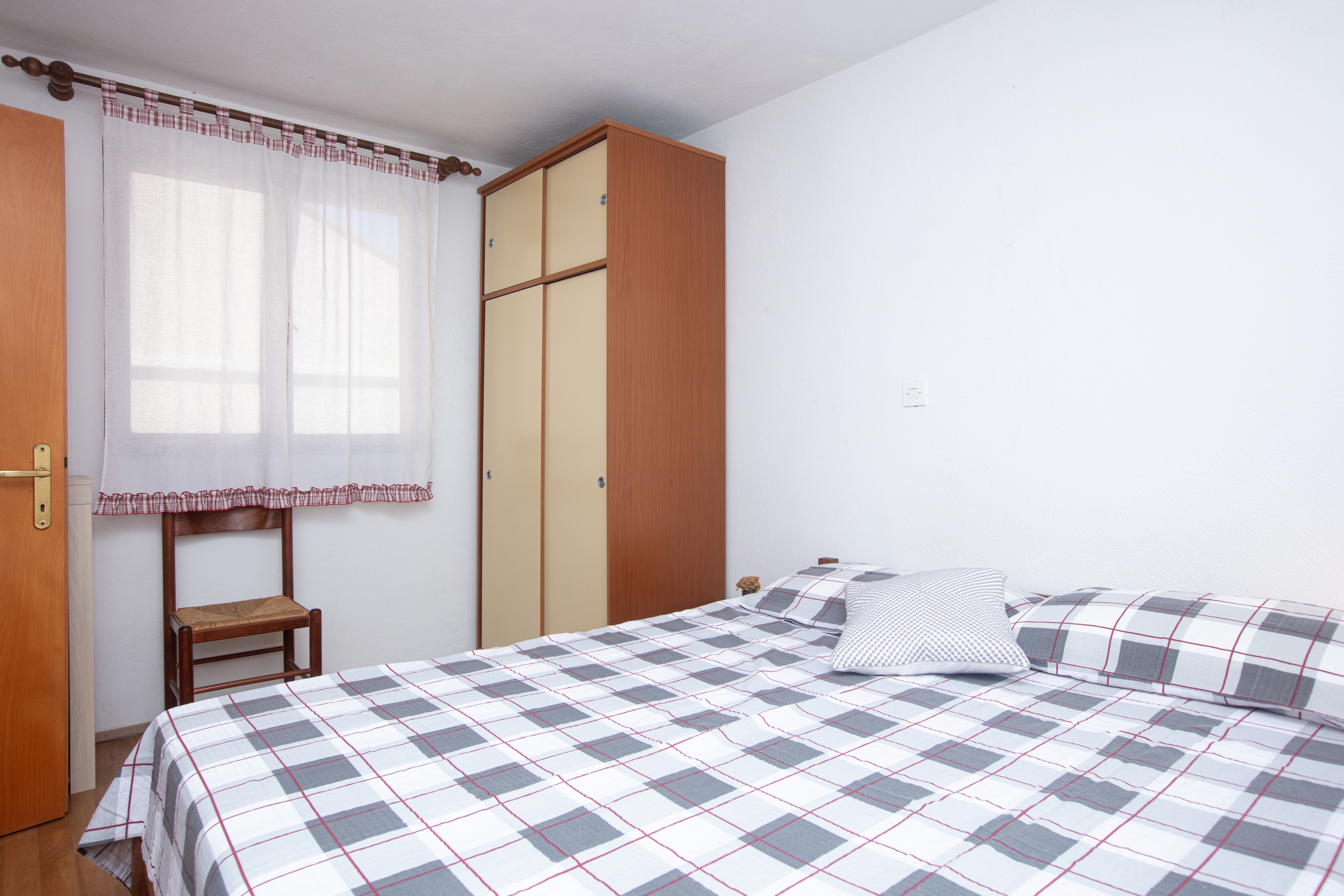 One bedroom apartment with terrace and sea view Drage, Biograd  A-b