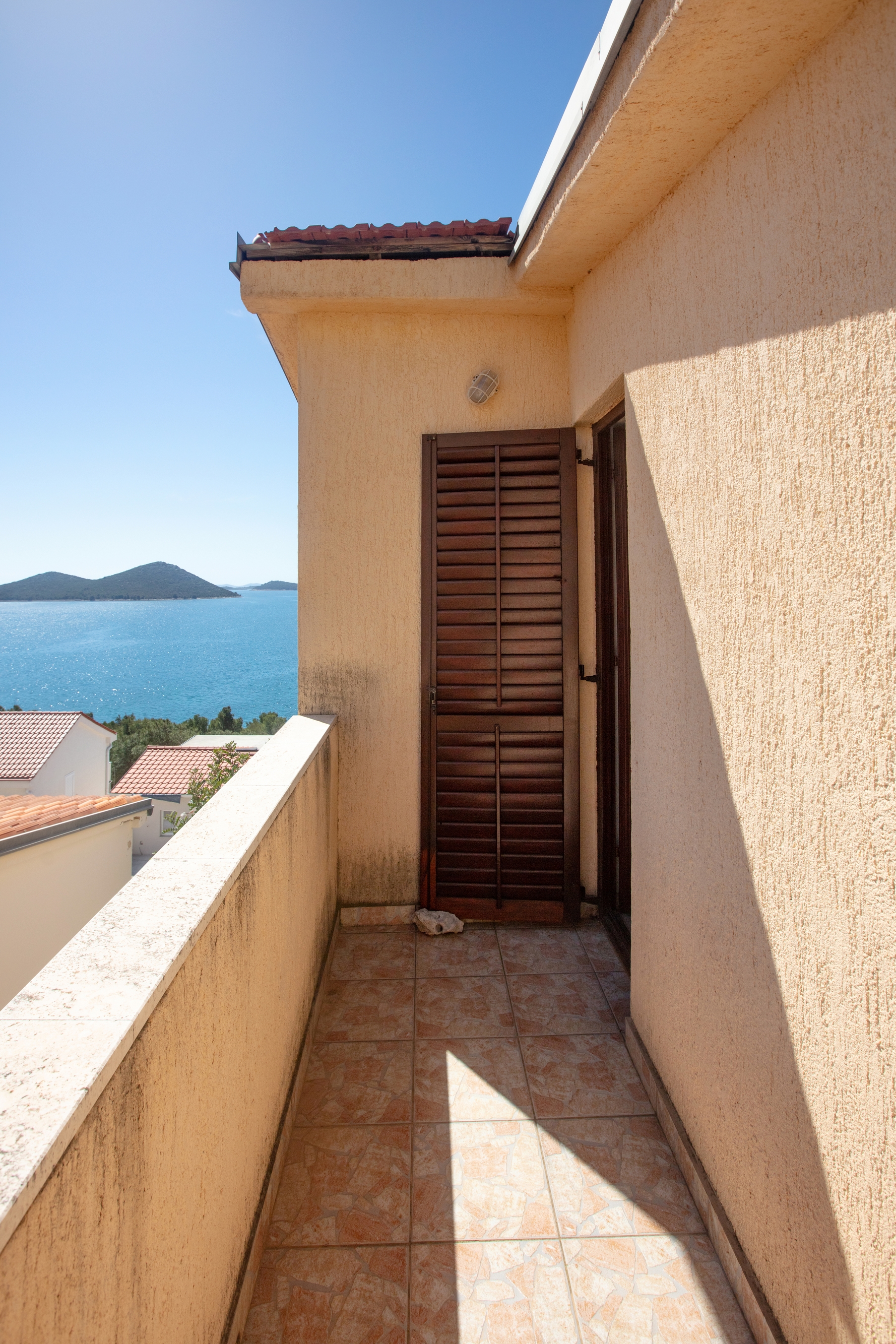 Two bedroom apartment with balcony and sea view Drage, Biograd  A-c
