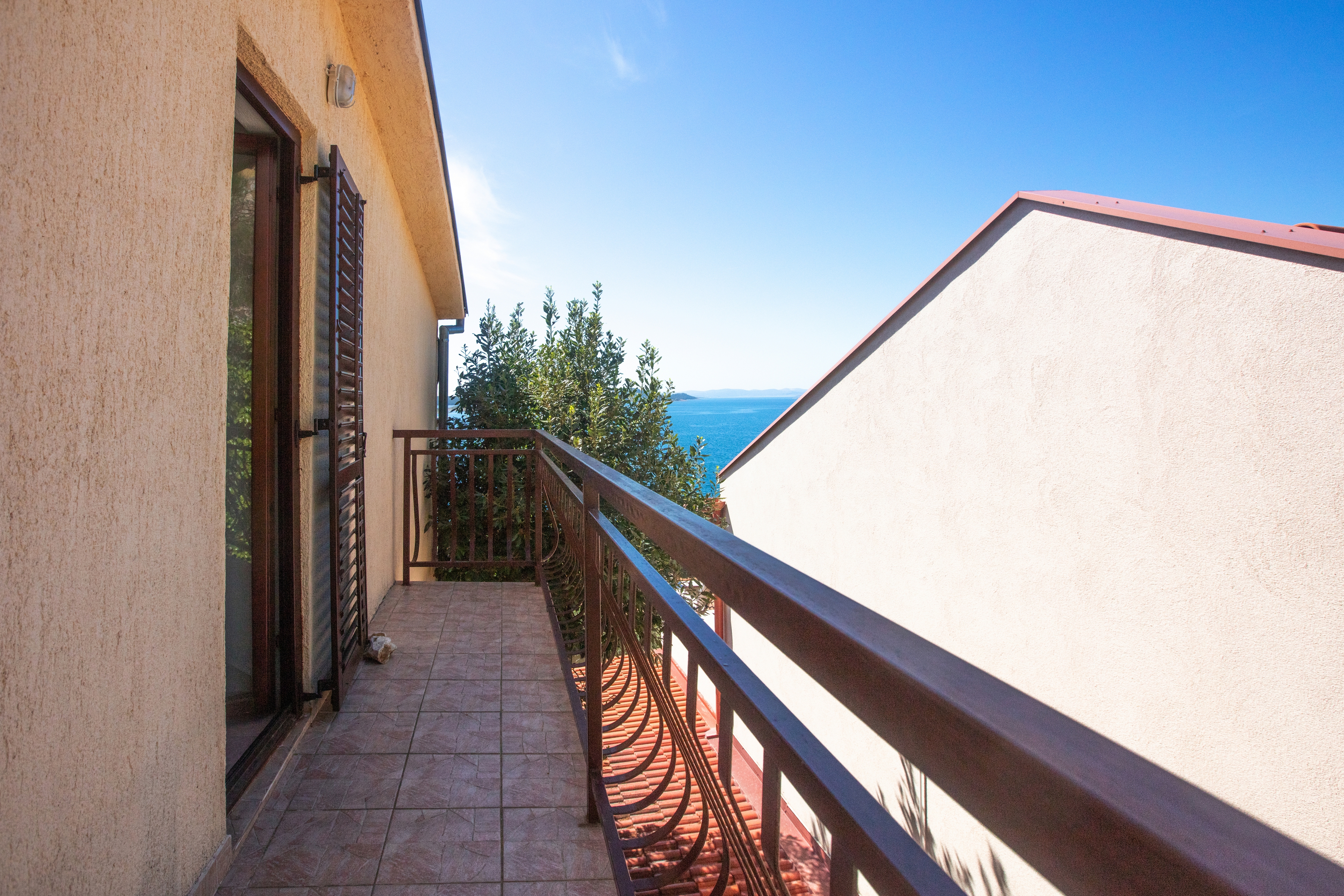 Two bedroom apartment with balcony and sea view Drage, Biograd  A-c