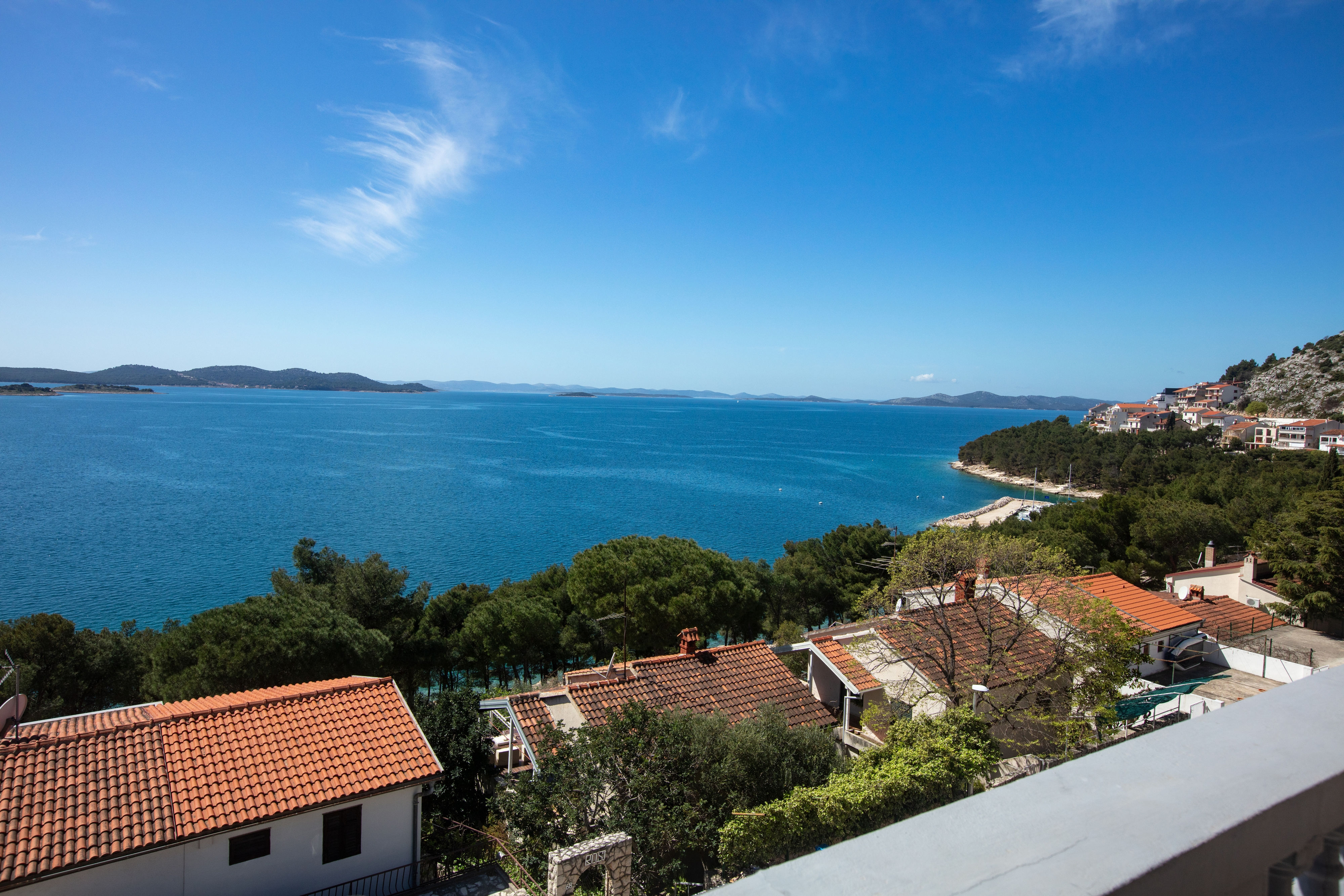 Two bedroom apartment with balcony and sea view Drage, Biograd  A-c
