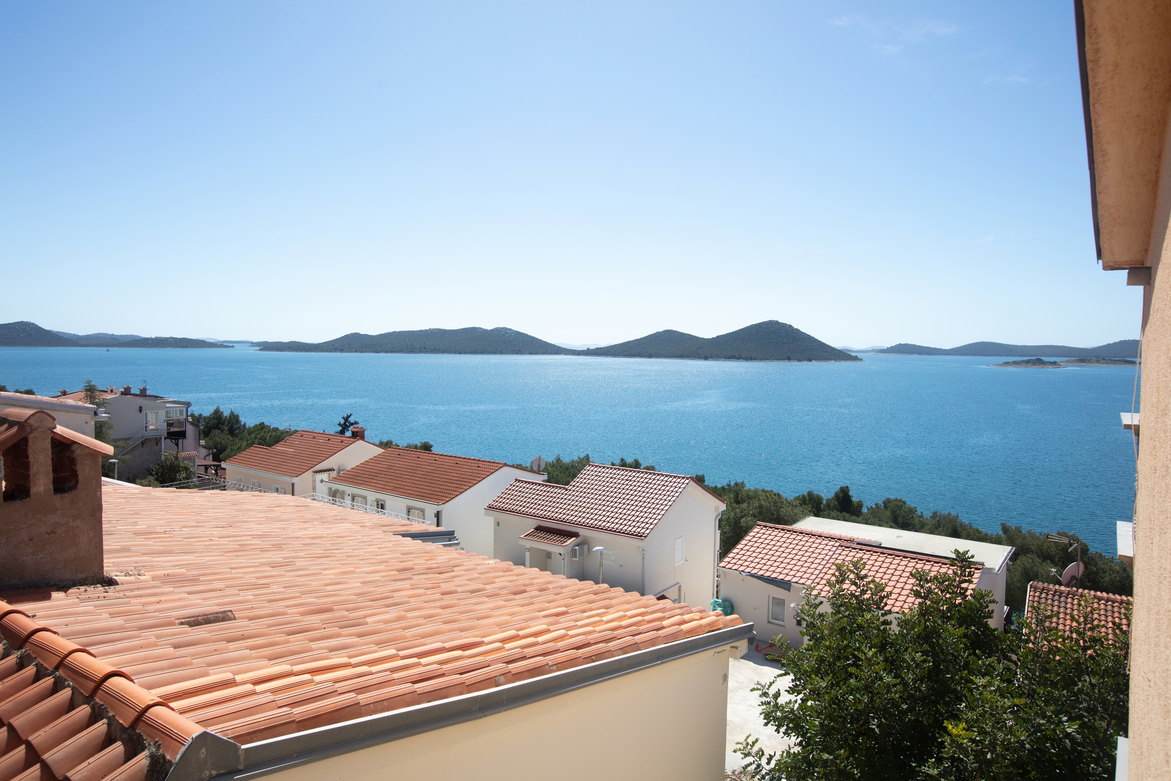 Two bedroom apartment with balcony and sea view Drage, Biograd  A-c