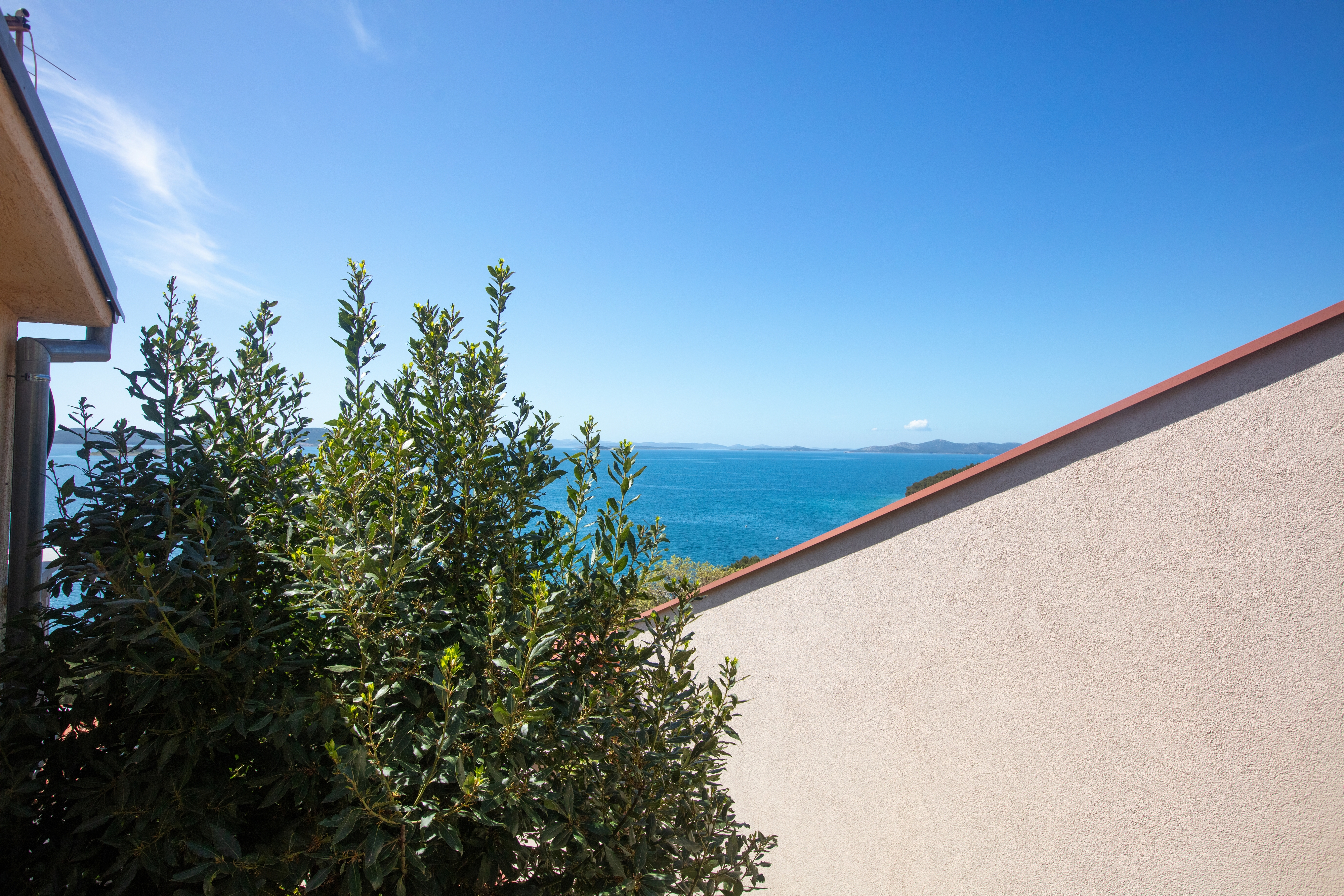 Two bedroom apartment with balcony and sea view Drage, Biograd  A-c