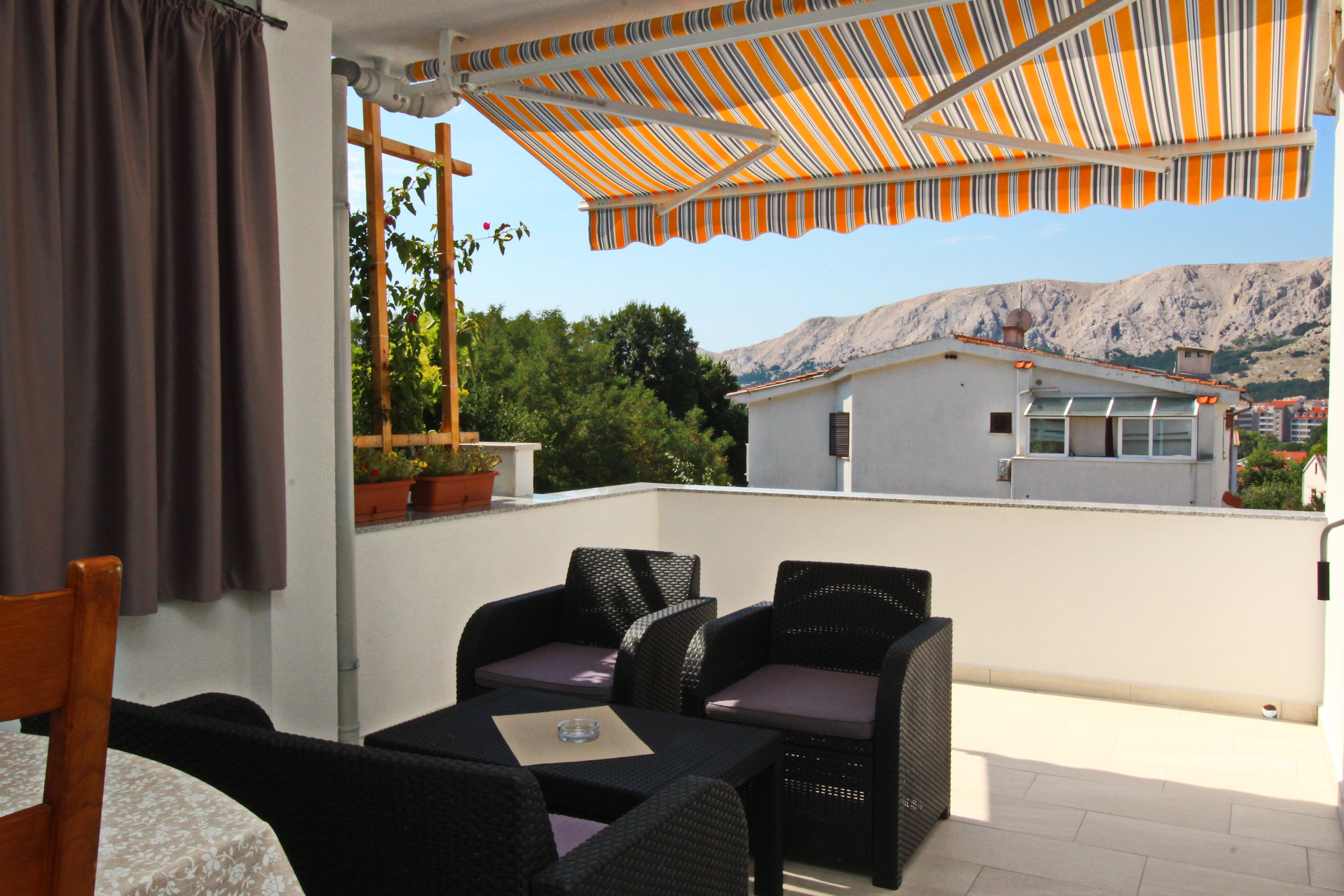 Three bedroom apartment with terrace Baška, Krk  A-a