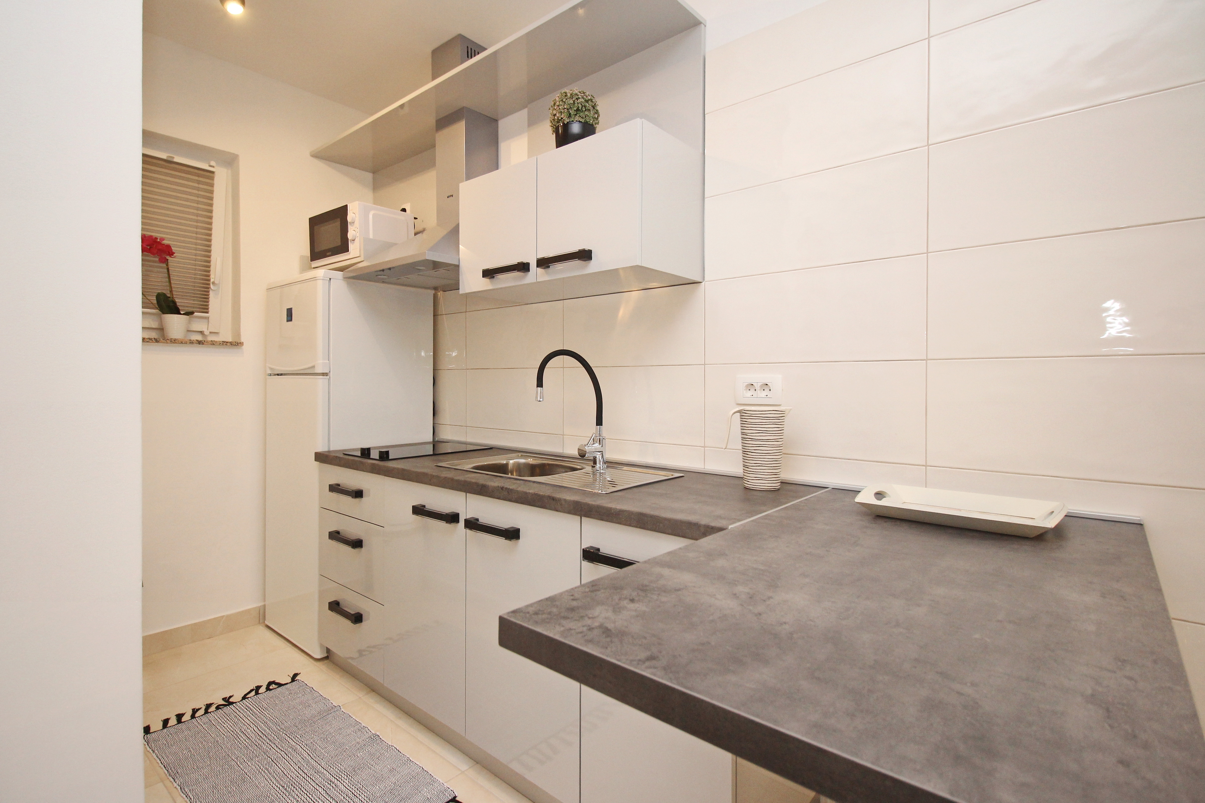 Studio flat with terrace Baška, Krk (AS-19195-a)