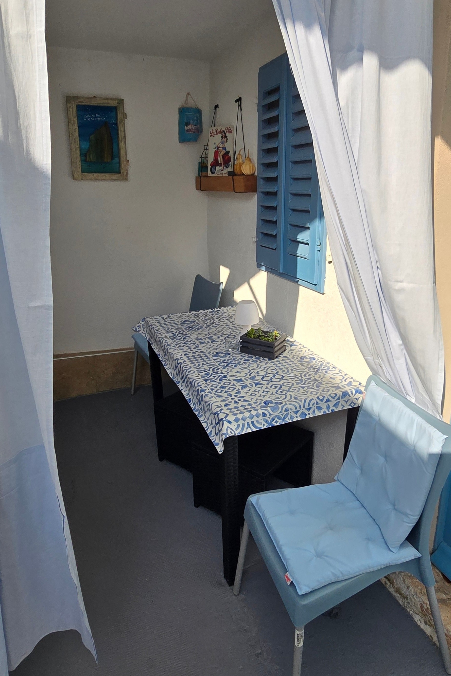 One bedroom apartment with terrace Veli Lošinj, Lošinj  A-a