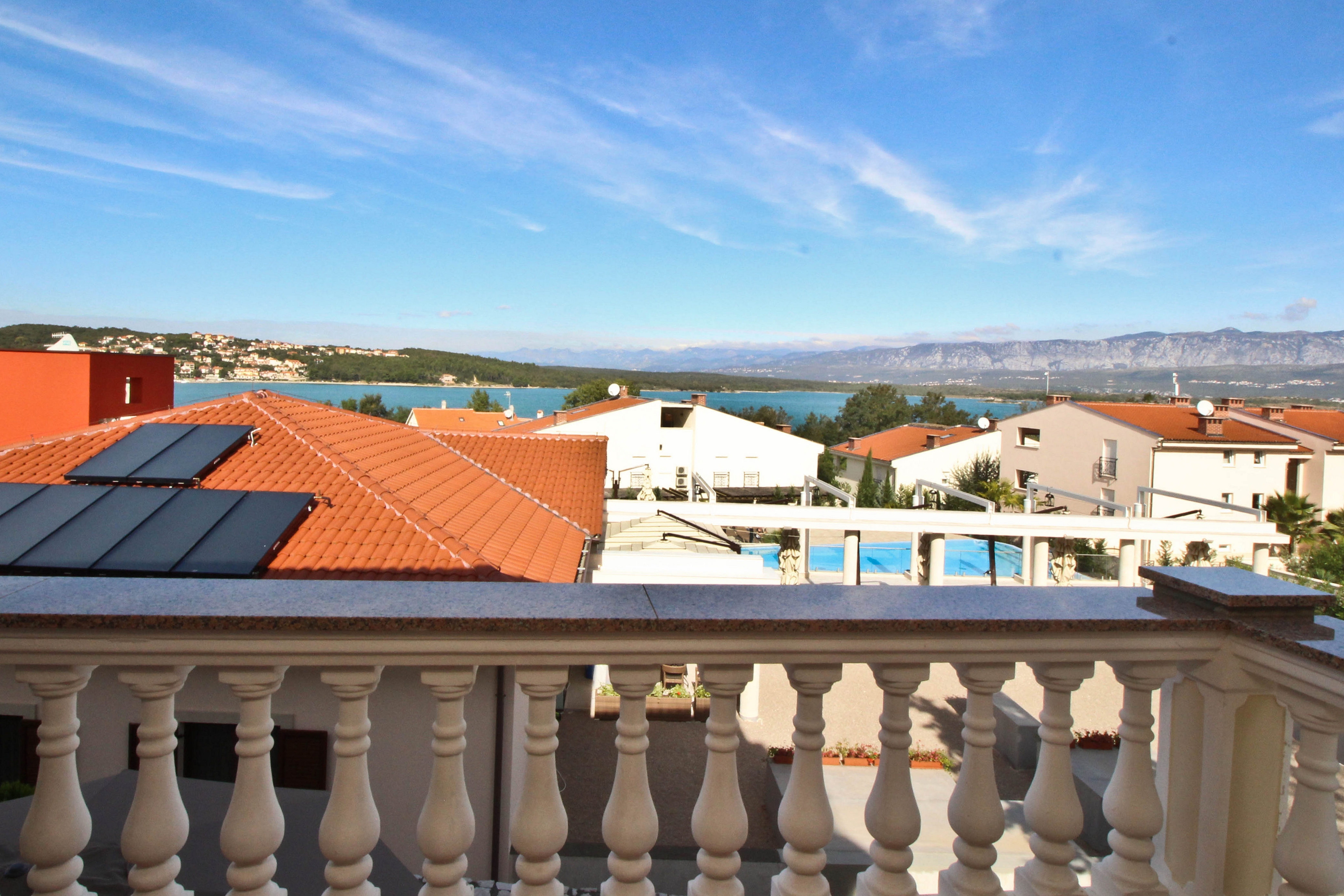 Three bedroom apartment with balcony and sea view Soline, Krk  A-b