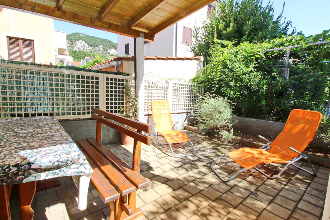 Two bedroom apartment with terrace Baška, Krk  A-a