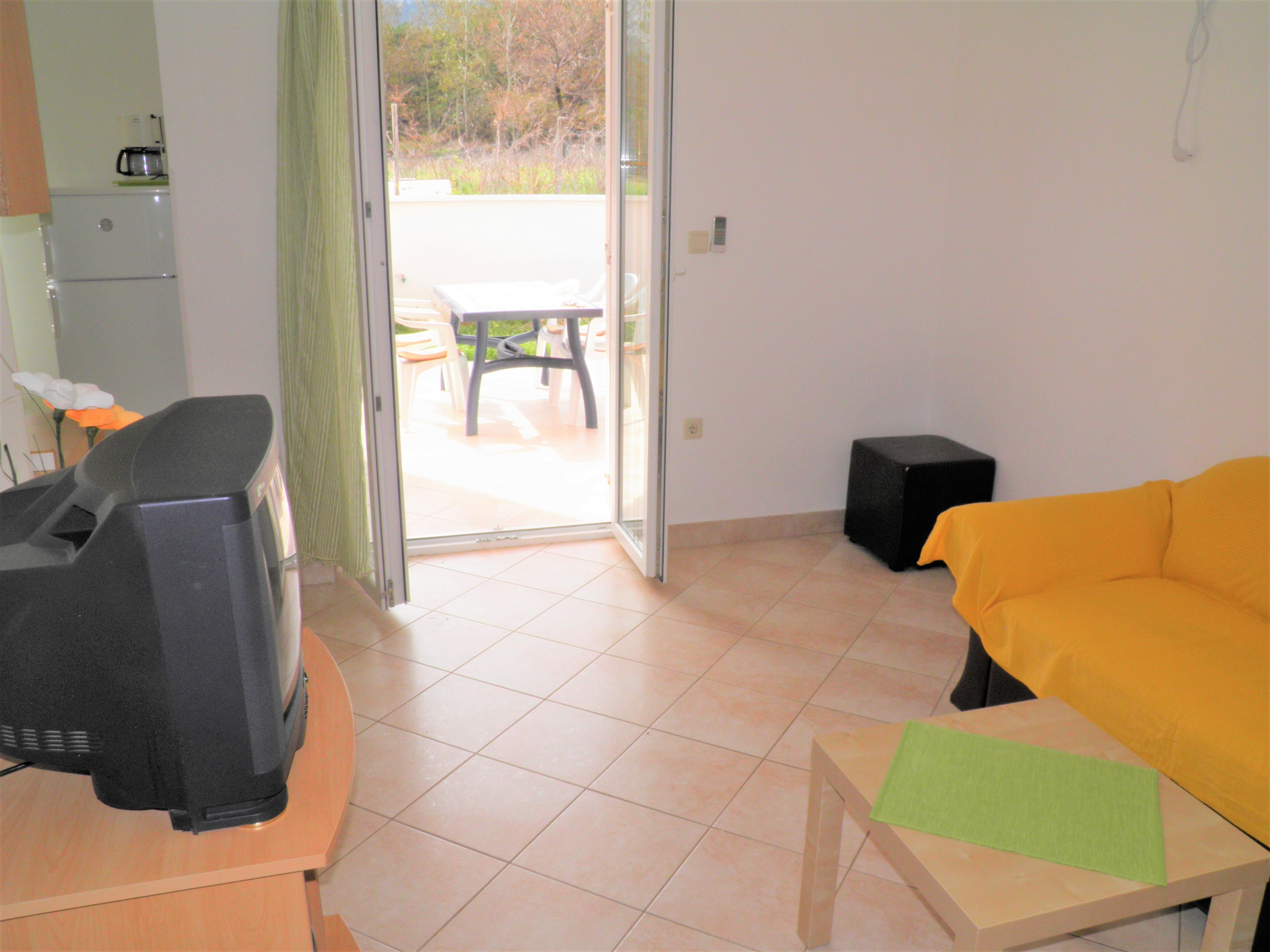 One bedroom apartment with terrace Baška, Krk  A-a
