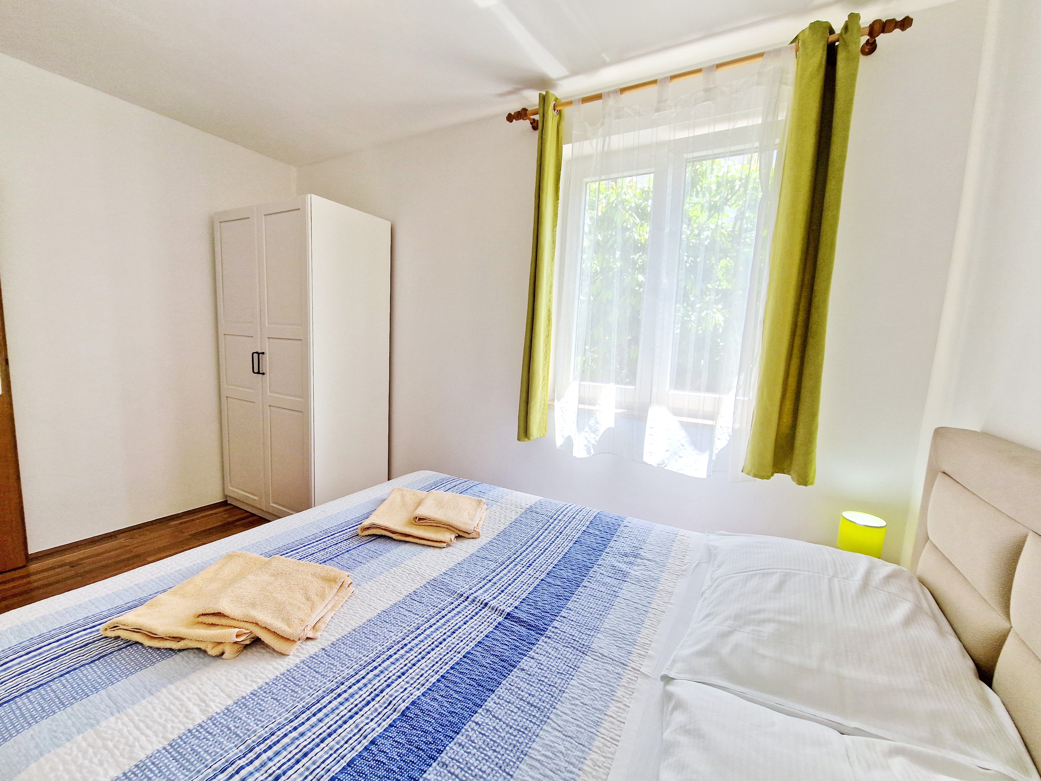 Two bedroom apartment with terrace Baška, Krk  A-c