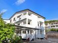 Baška, Krk, Hébergement 19201 - Appartement avec une plage de galets.