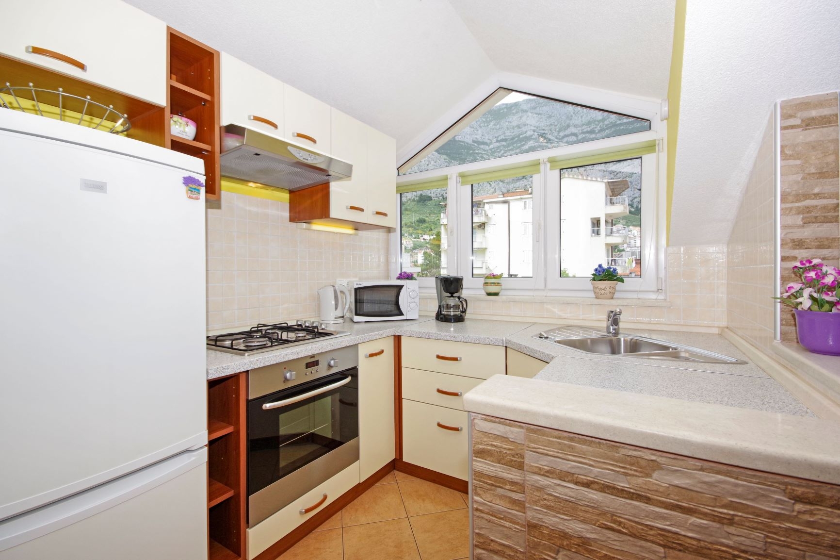 One bedroom apartment with balcony and sea view Makarska  A-b