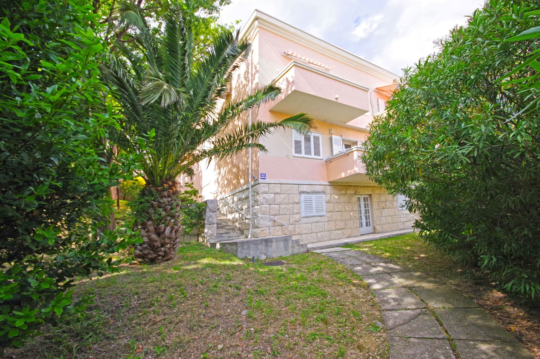 Two bedroom apartment with balcony Makarska (A-19202-a) Two bedroom apartment with balcony Makarska (A-19202-a)