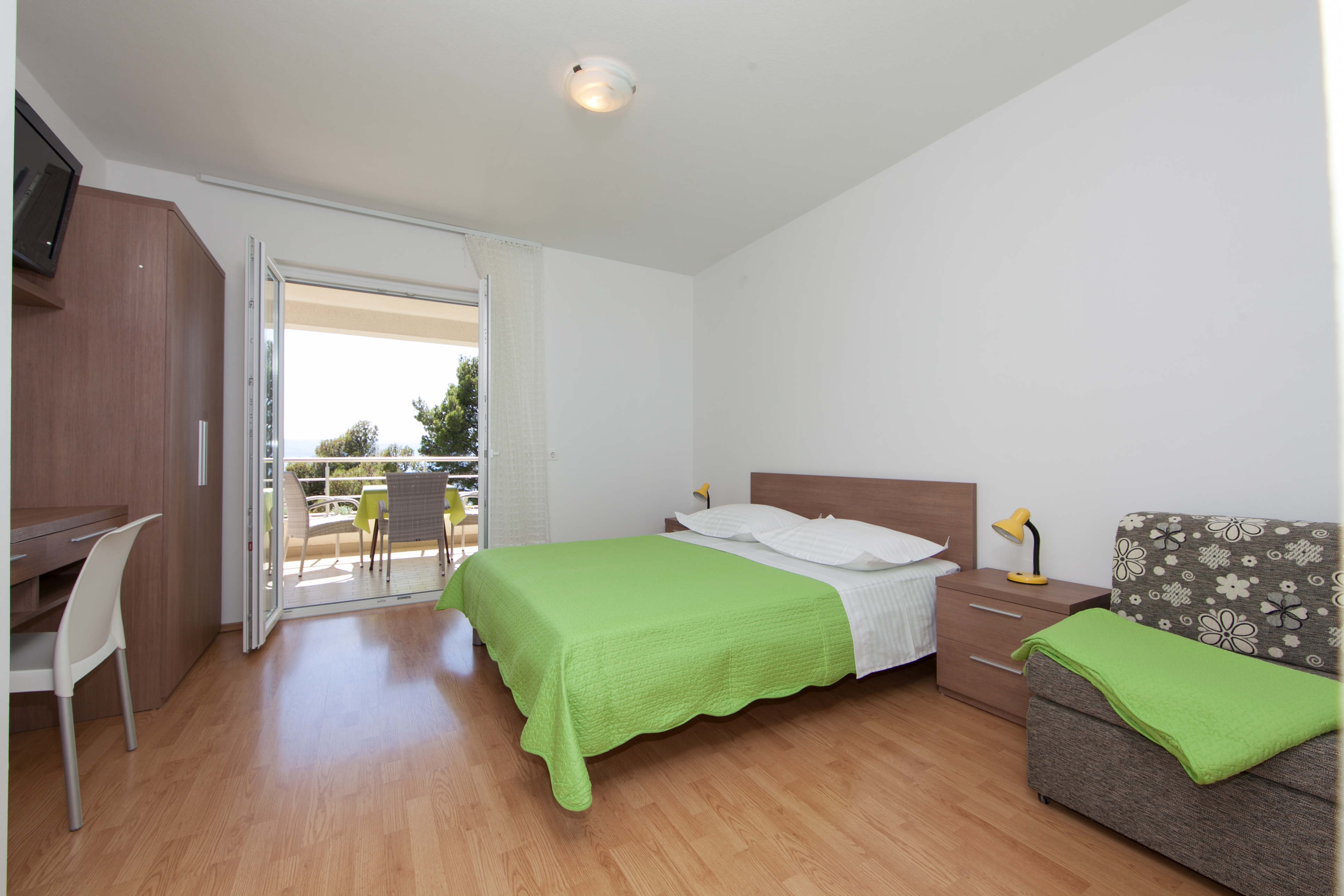 One bedroom apartment with terrace and sea view Brela, Makarska  A-a