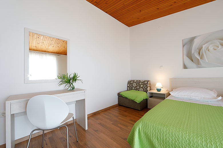 Three bedroom apartment with terrace and sea view Brela, Makarska  A-c