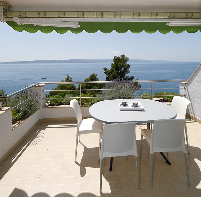 Three bedroom apartment with terrace and sea view Brela, Makarska  A-c