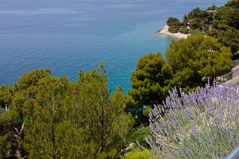 Three bedroom apartment with terrace and sea view Brela, Makarska  A-c
