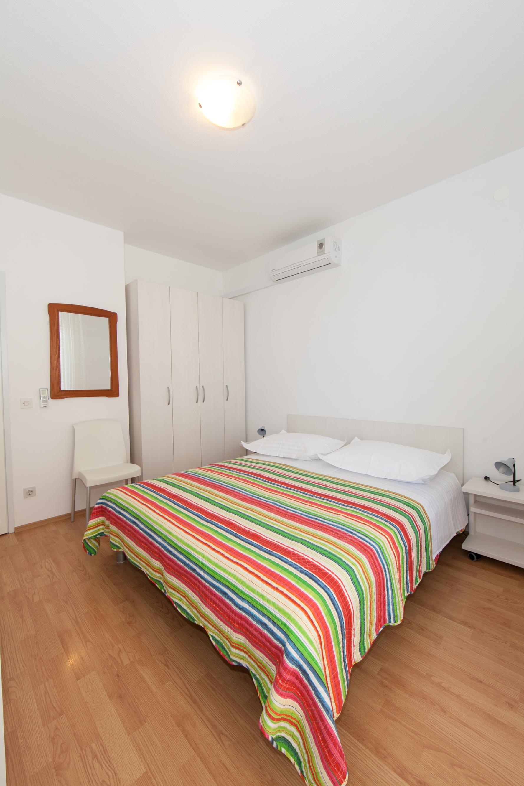 Studio flat with balcony and sea view Brela, Makarska  AS-a