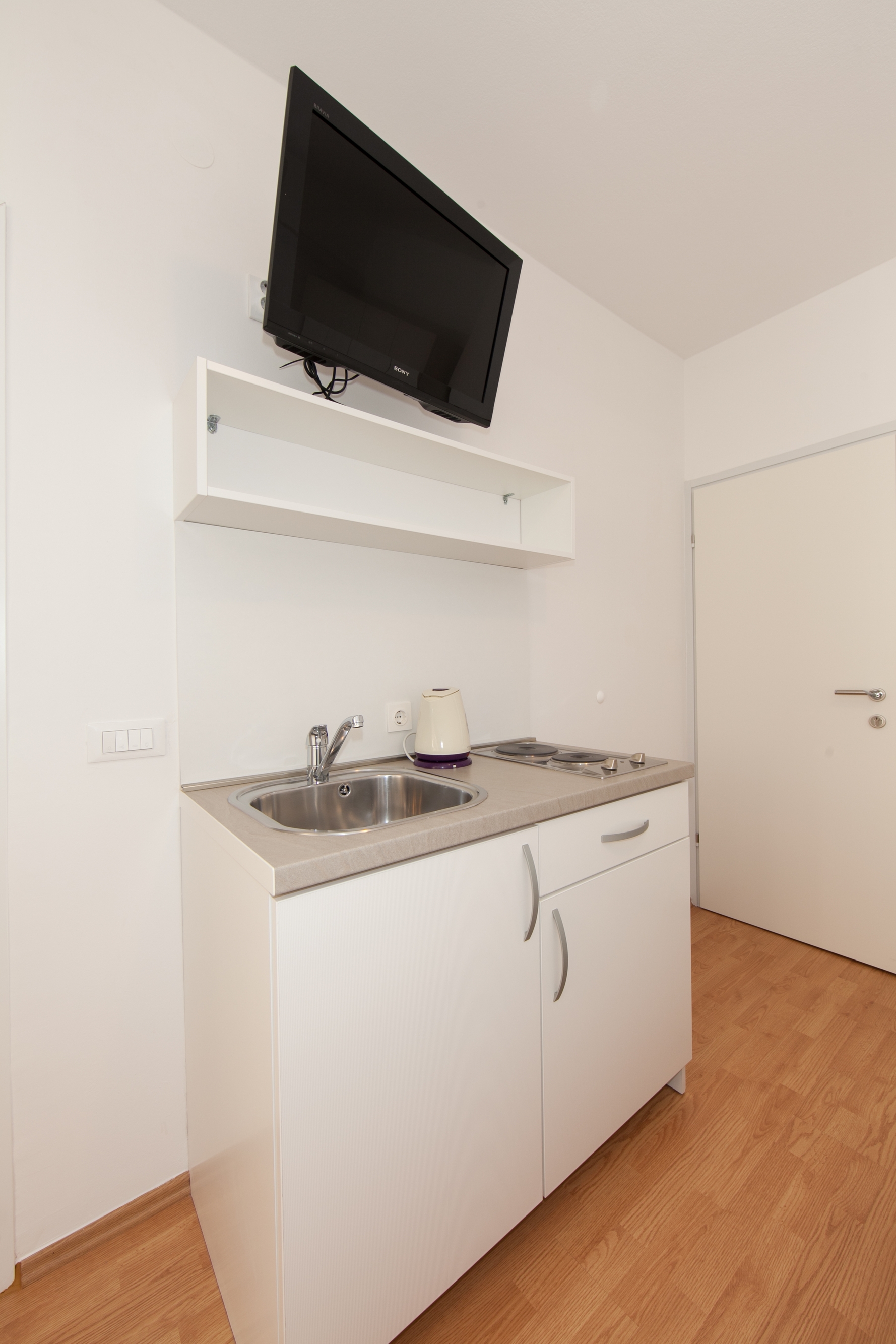 Studio flat with balcony and sea view Brela, Makarska  AS-a