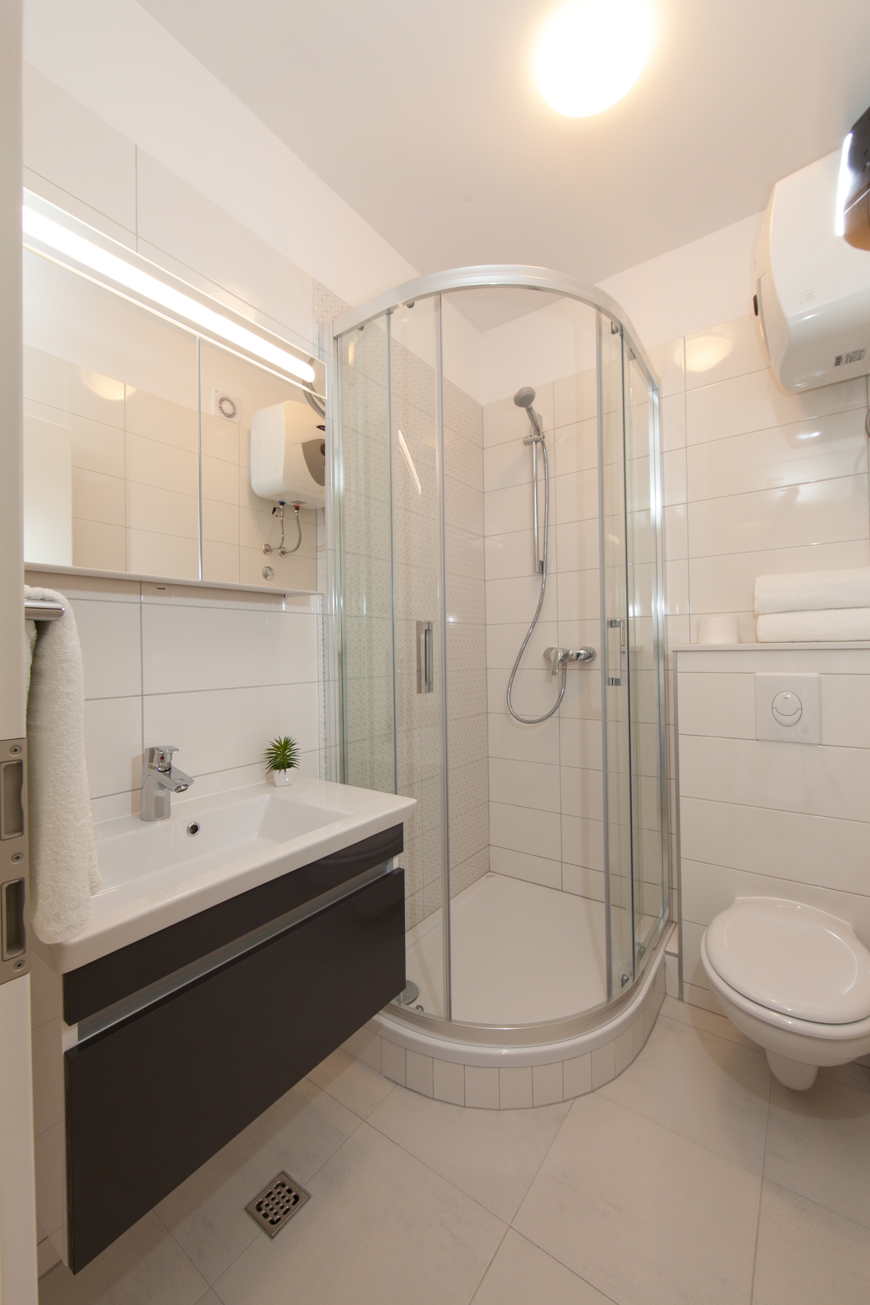 Studio flat with balcony and sea view Brela, Makarska  AS-b