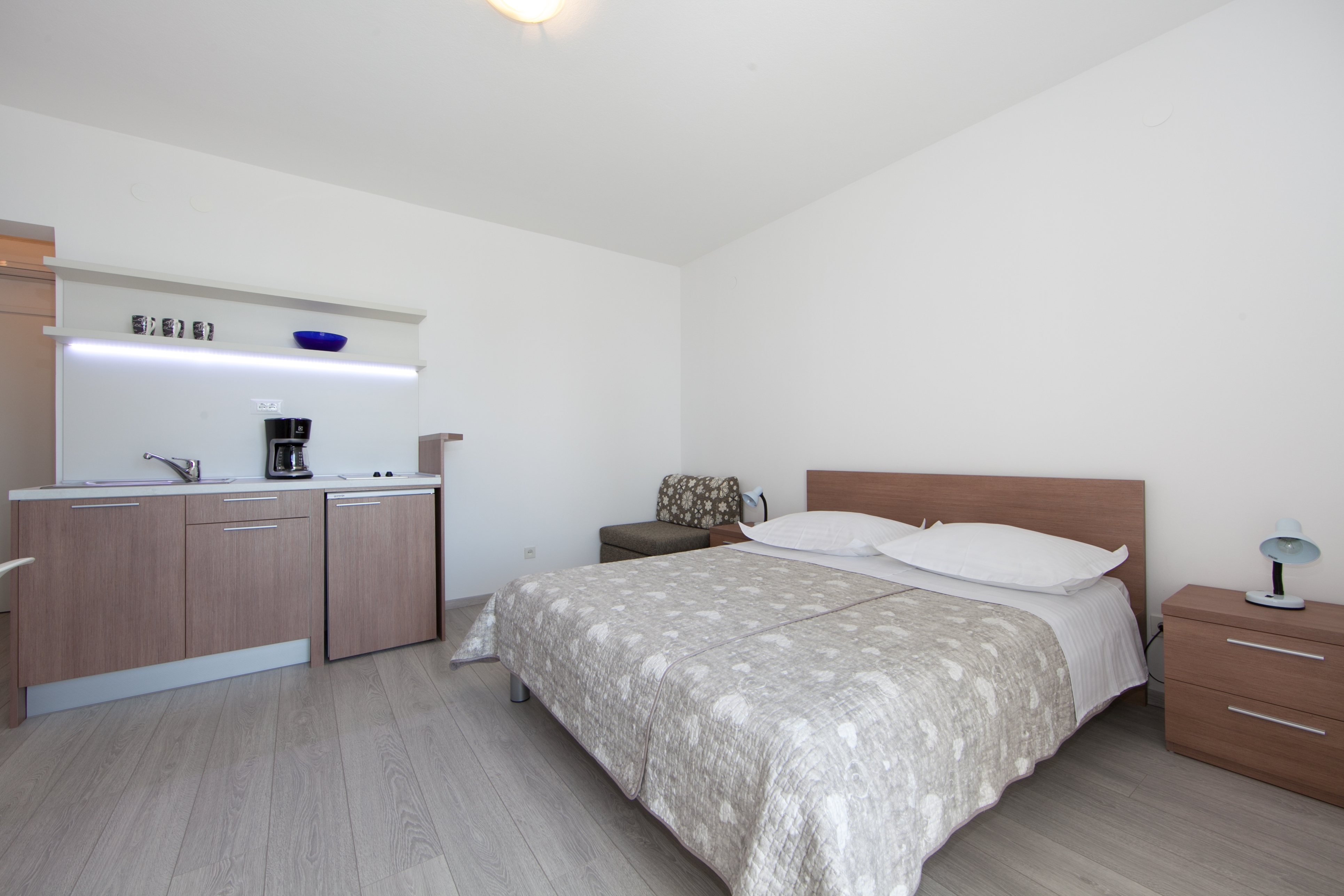 Studio flat with balcony and sea view Brela, Makarska  AS-b